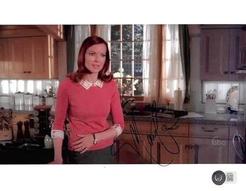 Marcia Cross — Marcia Cross Desperate Housewives Authentic Signed 8x10 Photo BAS #BK03793, изображение 2
