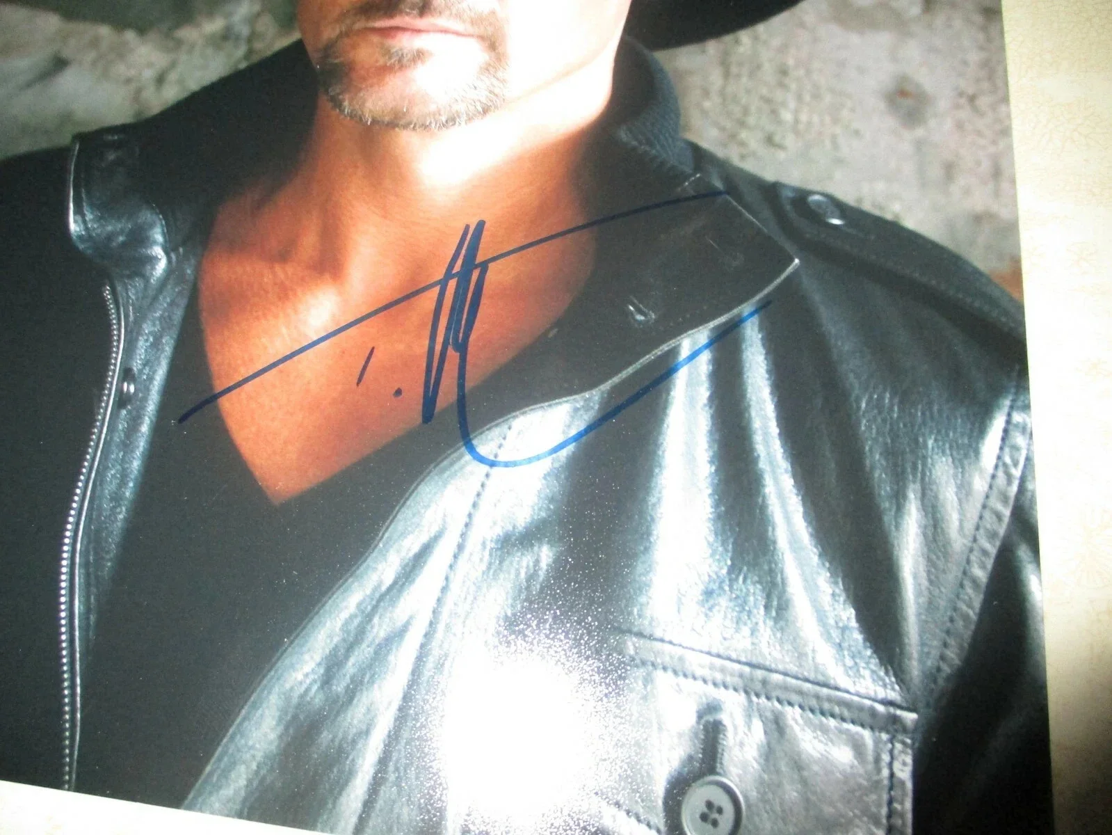 TIM MCGRAW AUTHENTIC SIGNED/AUTOGRAPHED 8X10 PHOTO FRAMED--JSA CERTIFIED, image 4