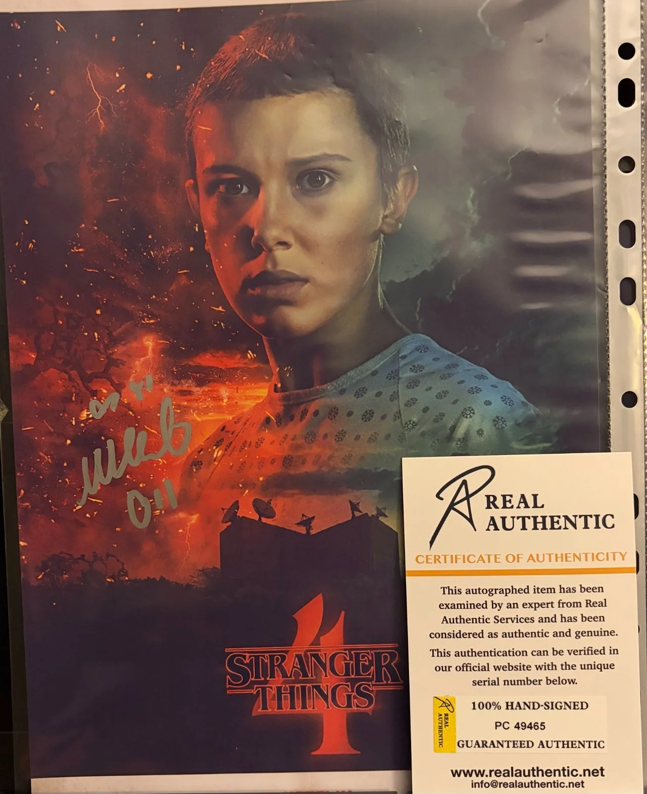 Millie Bobby Brown - Stranger Things 4- Autographed 8.5"x 11" Photo w/COA, изображение 4