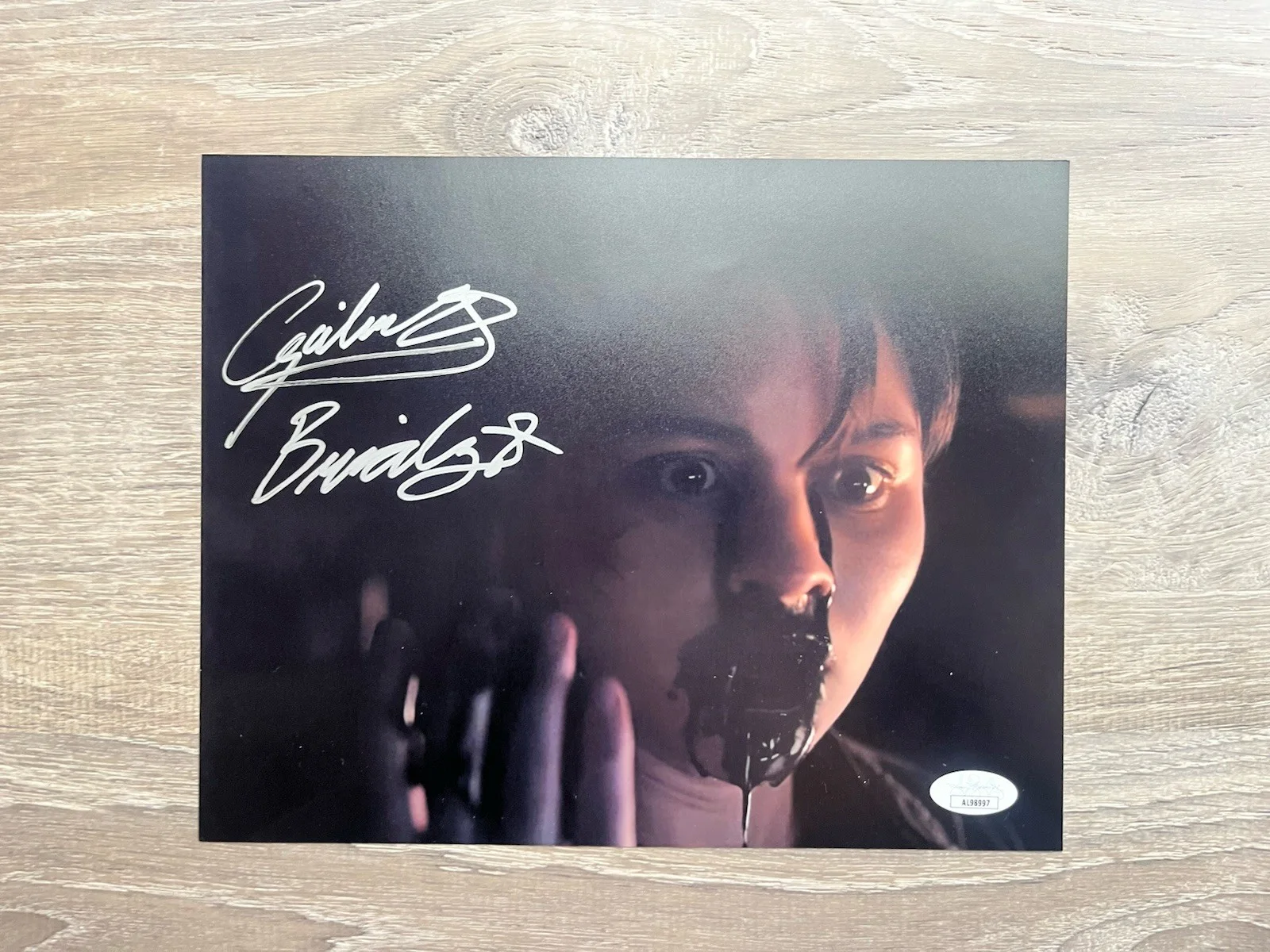 Gabrielle Echols — Gabrielle Echols Signed Evil Dead Rise 8x10 Photo JSA COA Horror Autograph, image 2