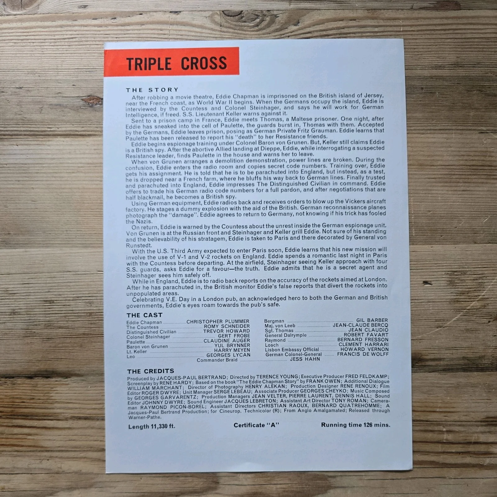 TRIPLE CROSS press sheet 1969 Christopher Plummer Romy Schneider Terence Young, image 2