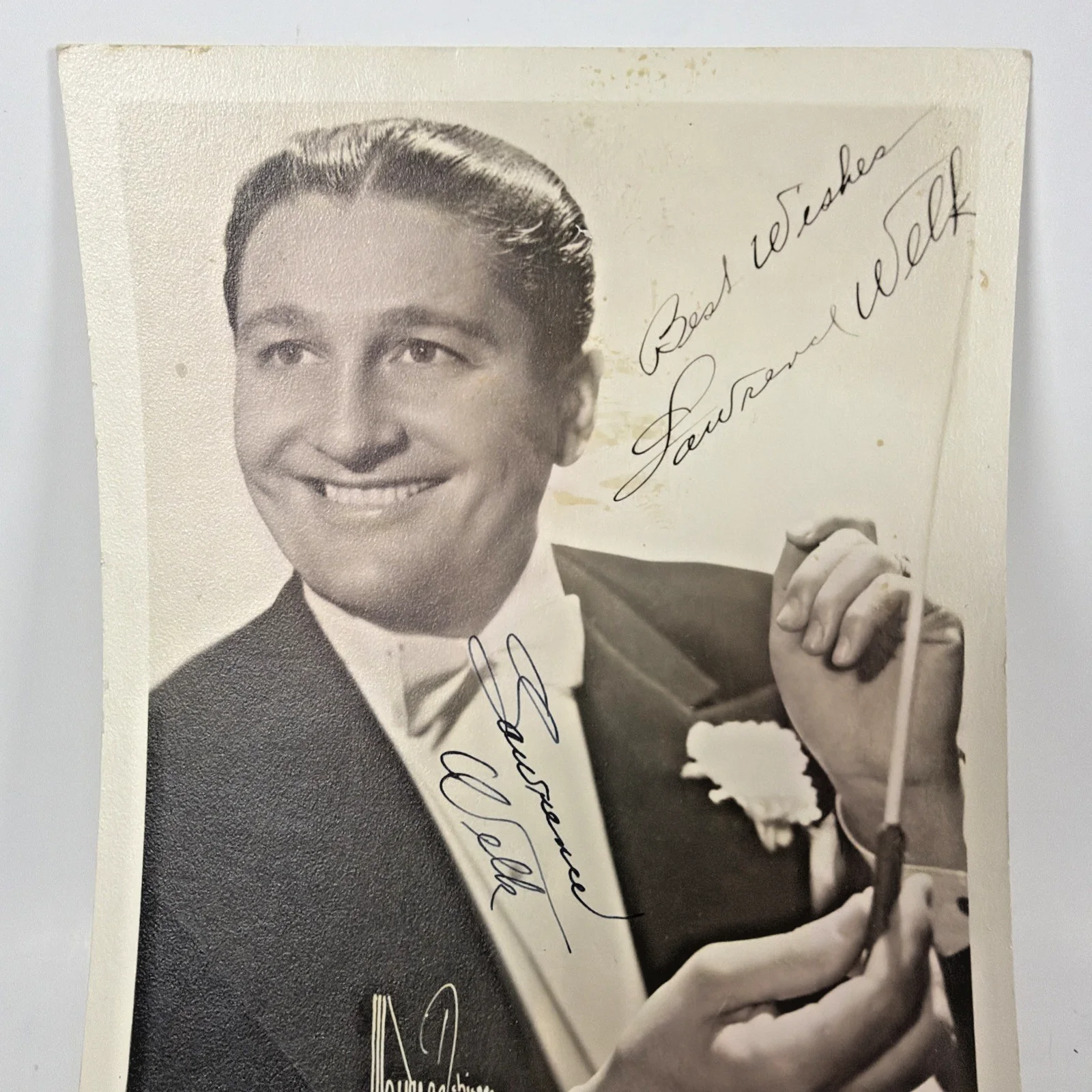 Lawrence Welk Signed Autographed Black & White Photo - No COA, изображение 2