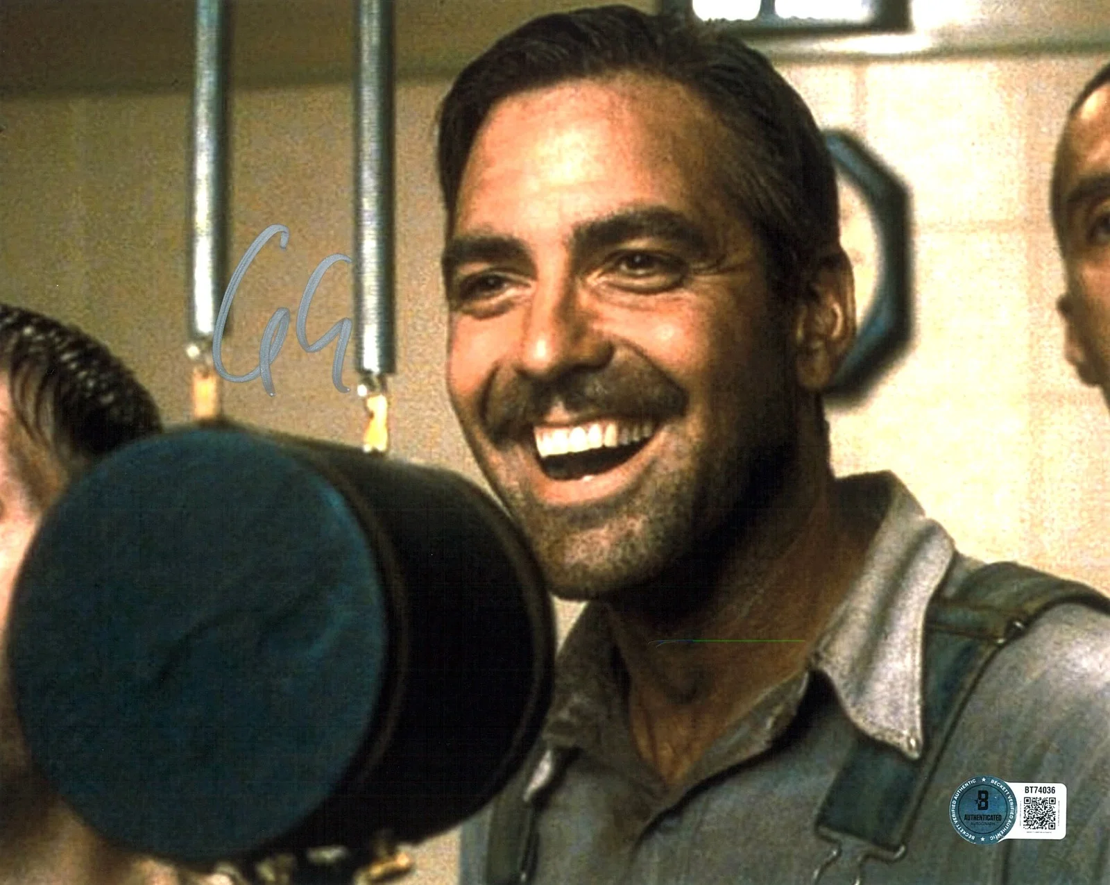 GEORGE CLOONEY — GEORGE CLOONEY O BROTHER WHERE ART THOU? SIGNED AUTOGRAPH 8X10 PHOTO BAS BECKETT