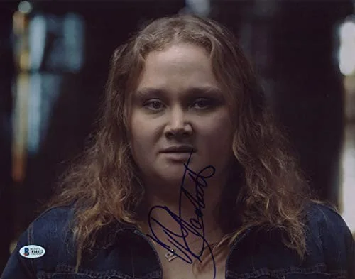 Danielle MacDonald — Danielle MacDonald Bird Box Authentic Signed 11x14 Photo Autographed BAS #H14412, image 2