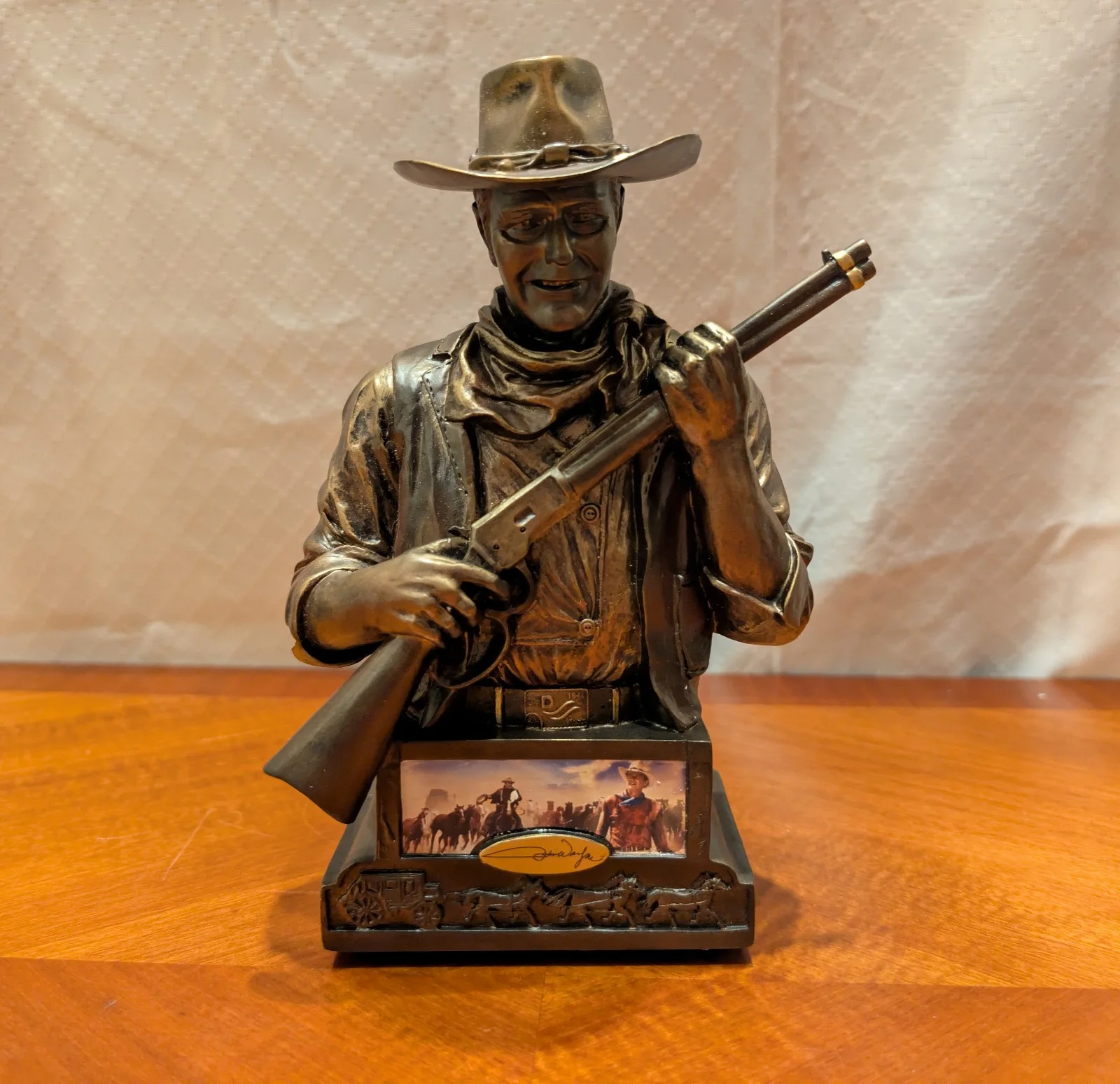 Bradford Exchange Ltd Edition John Wayne : Guardian Sculpted Bank, image 2
