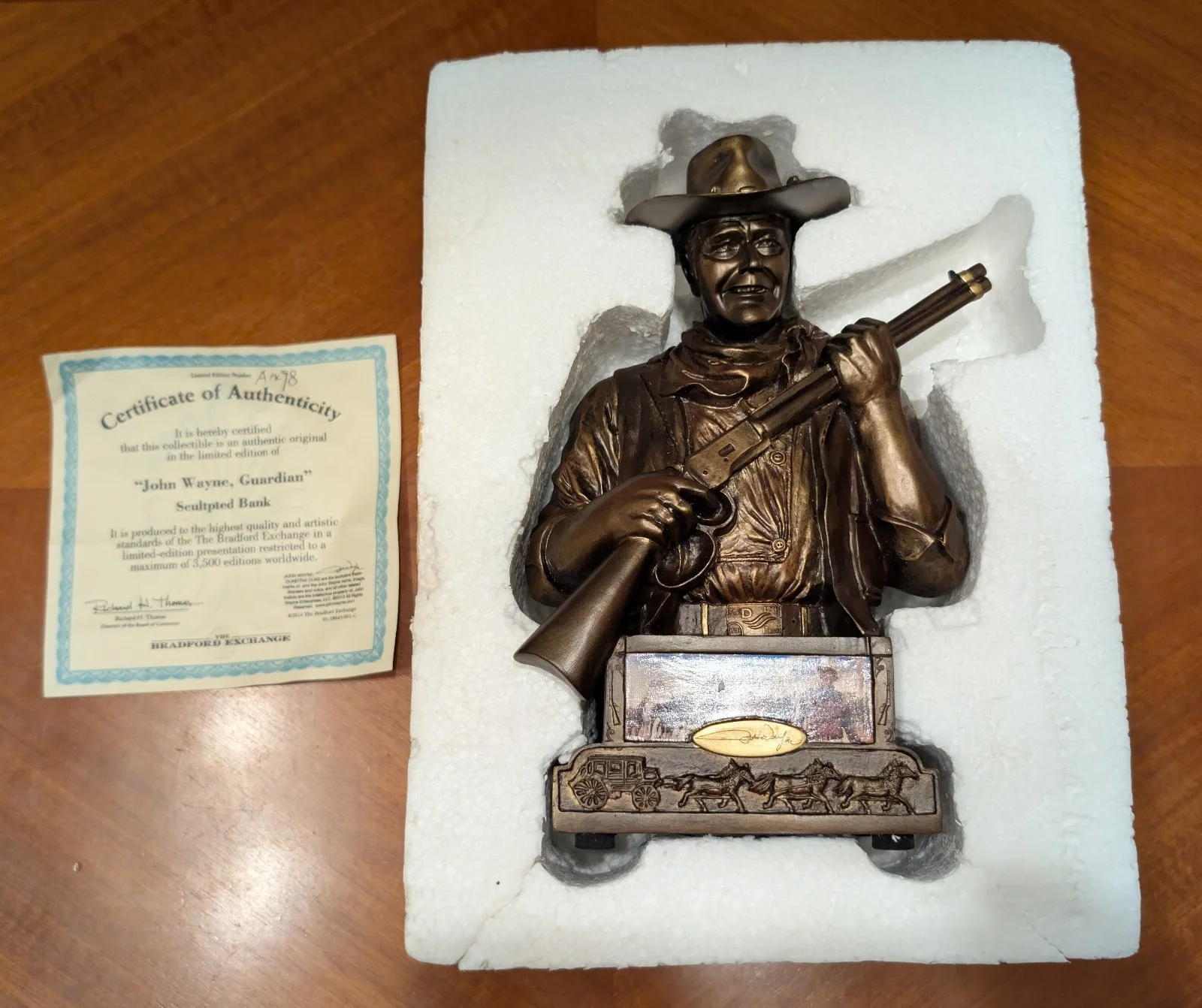 Bradford Exchange Ltd Edition John Wayne : Guardian Sculpted Bank, image 5