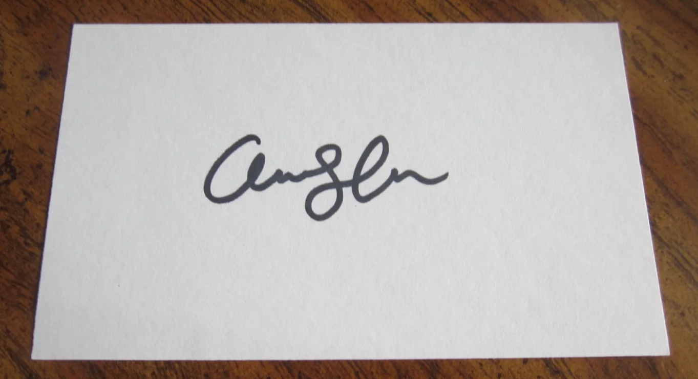 Amanda Seyfried — Amanda Seyfried Actress Autographed 3X5 Index Card "Mean Girls" Karen Smith