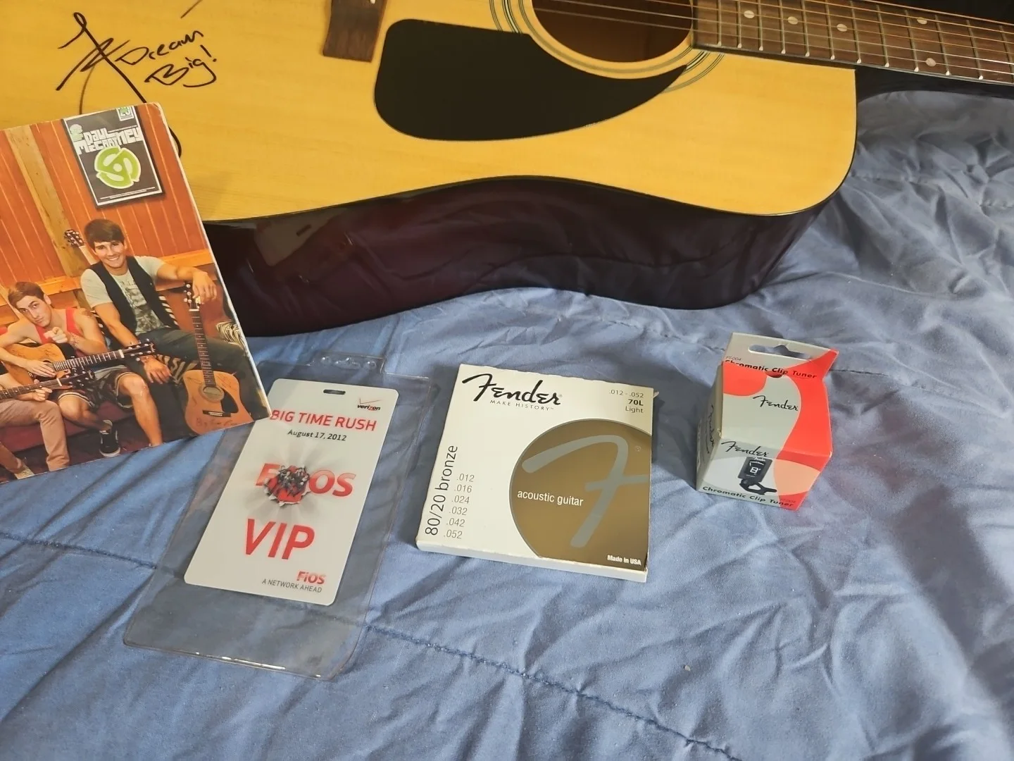 1 Of 1 Big Time Rush Signed Guitar, image 3