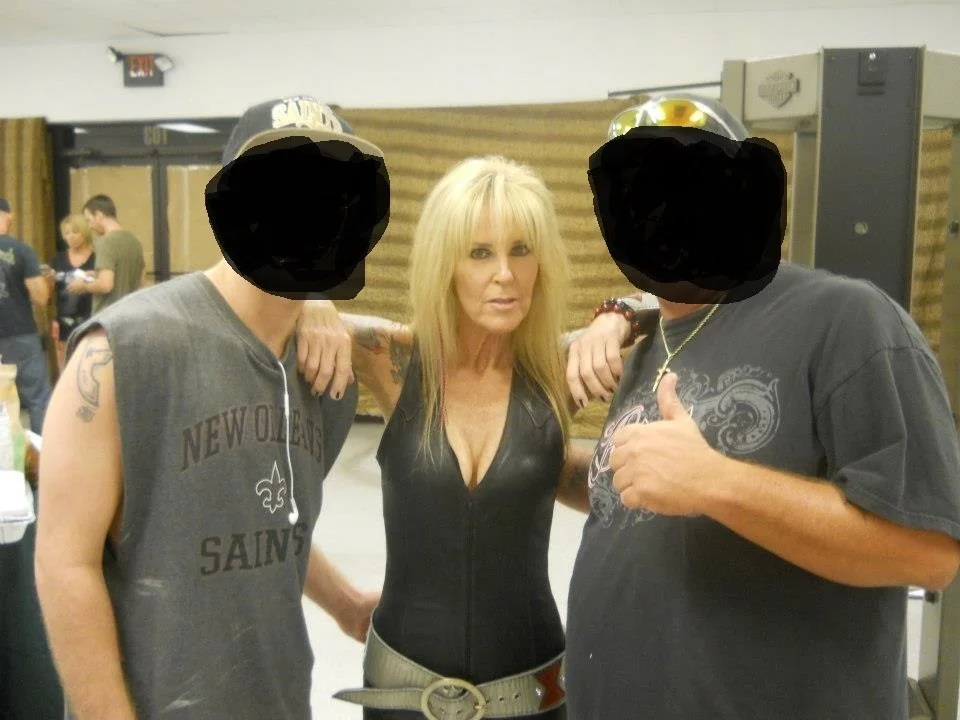 LITA FORD (THE RUNAWAYS) AUTHENTIC AUTOGRAPHED/SIGNED ALBUM FLAT, image 4