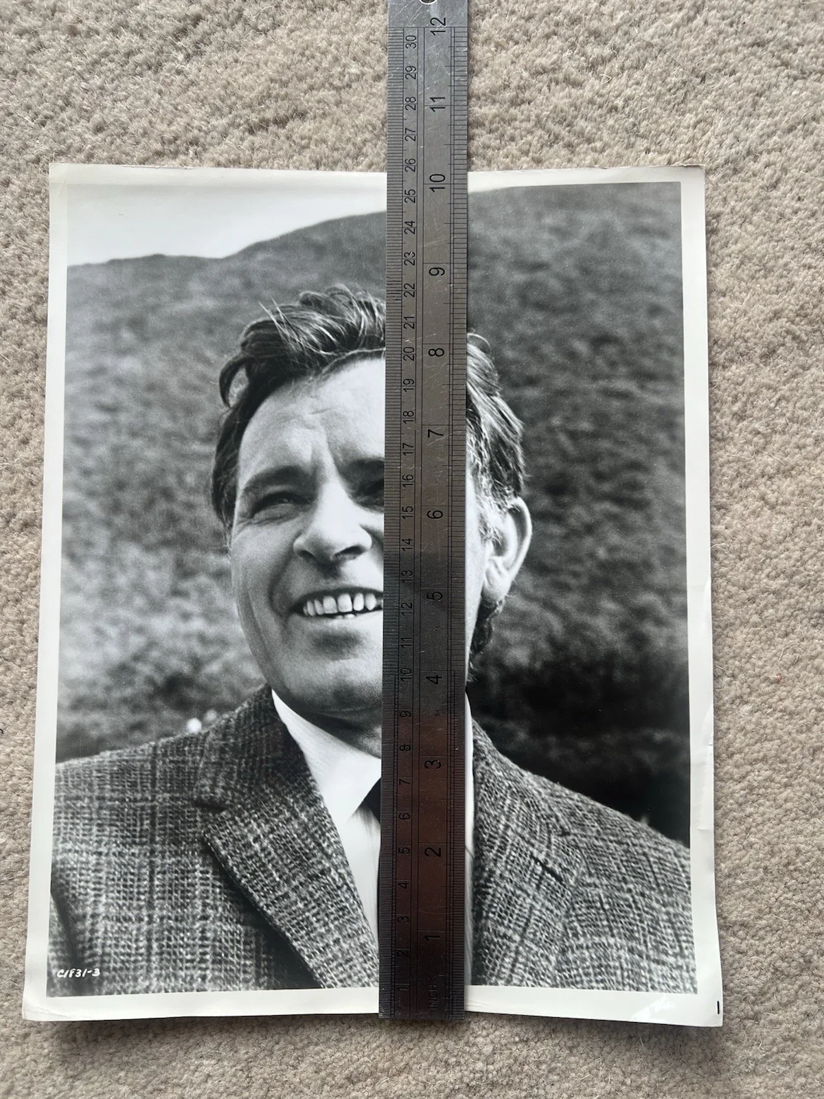 Richard Burton Photo Vintage Promotional Welsh Valleys Rare Free Post UK, изображение 2