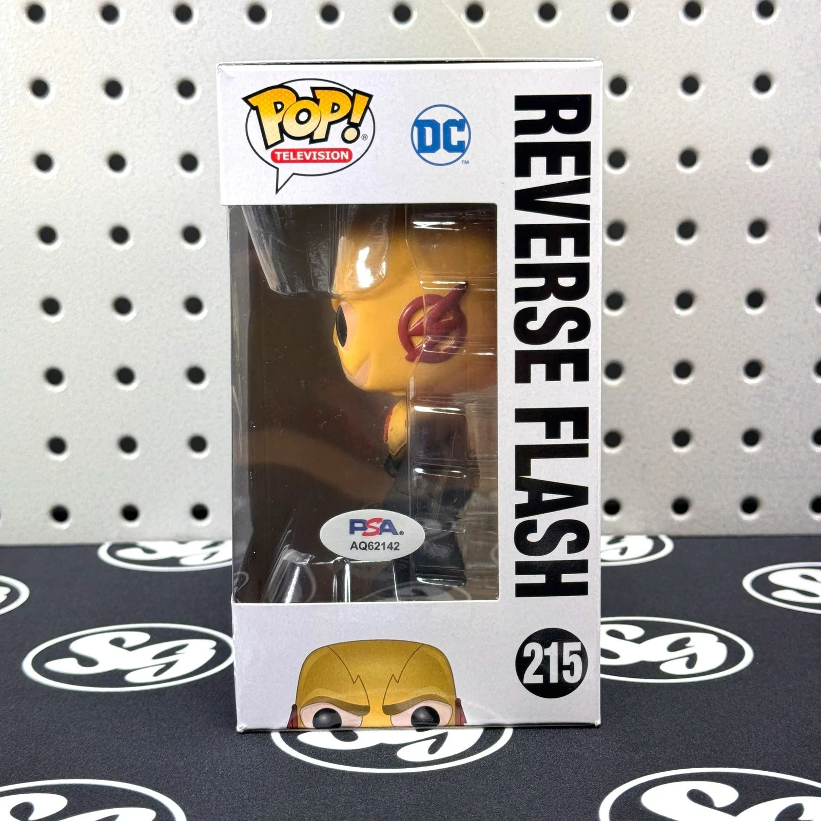 Matt Letscher — MATT LETSCHER Signed "The Flash" Reverse Flash Funko Pop! Figure #215 PSA Auto, image 3