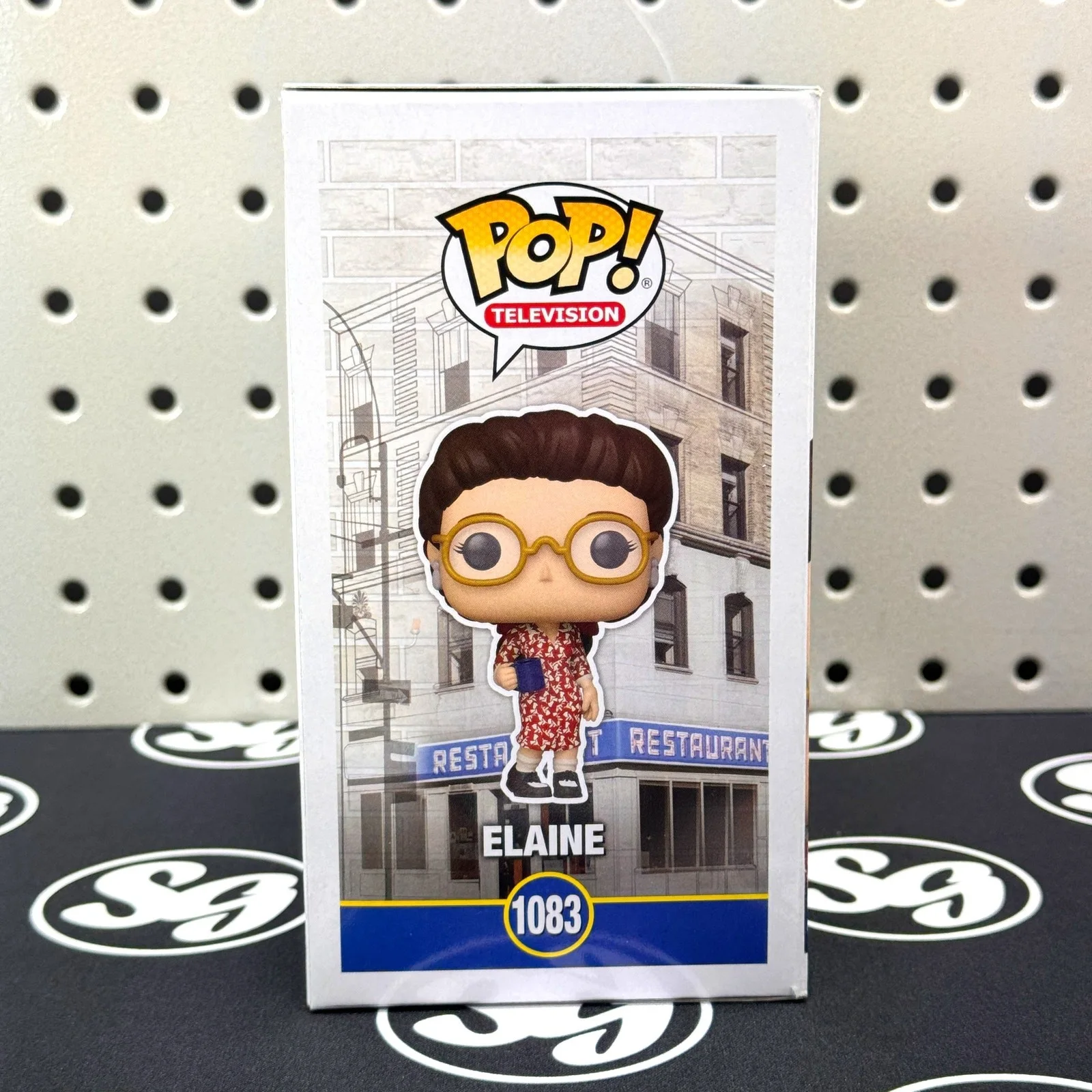 Julia Louis-Dreyfus — JULIA LOUIS-DREYFUS Signed Seinfeld Elaine Funko Pop! Figure #1083 PSA DNA Auto, изображение 5