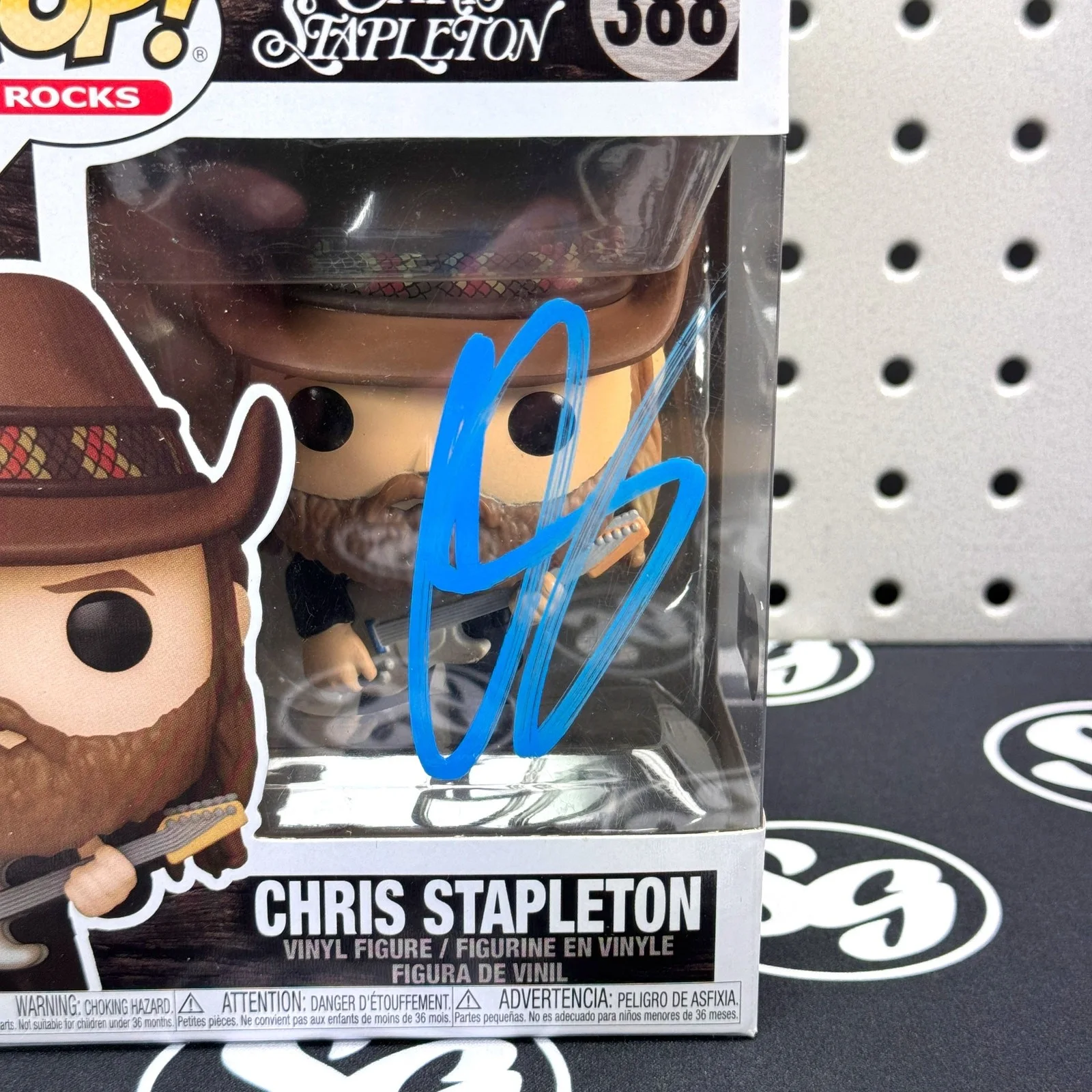 CHRIS STAPLETON Signed Funko Pop! Figure #388 Beckett Cert BAS Autograph Auto, image 2