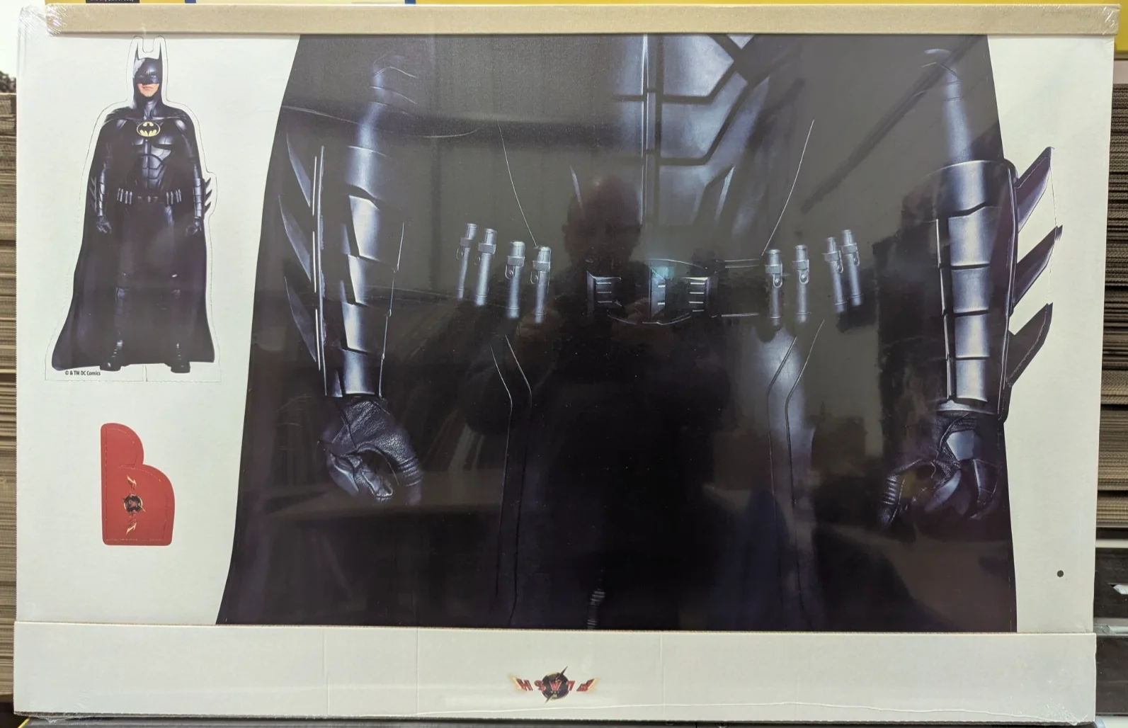 Batman, Michael Keaton from The Flash Cardboard Cutout / Standee 185cm *Damaged*, изображение 3