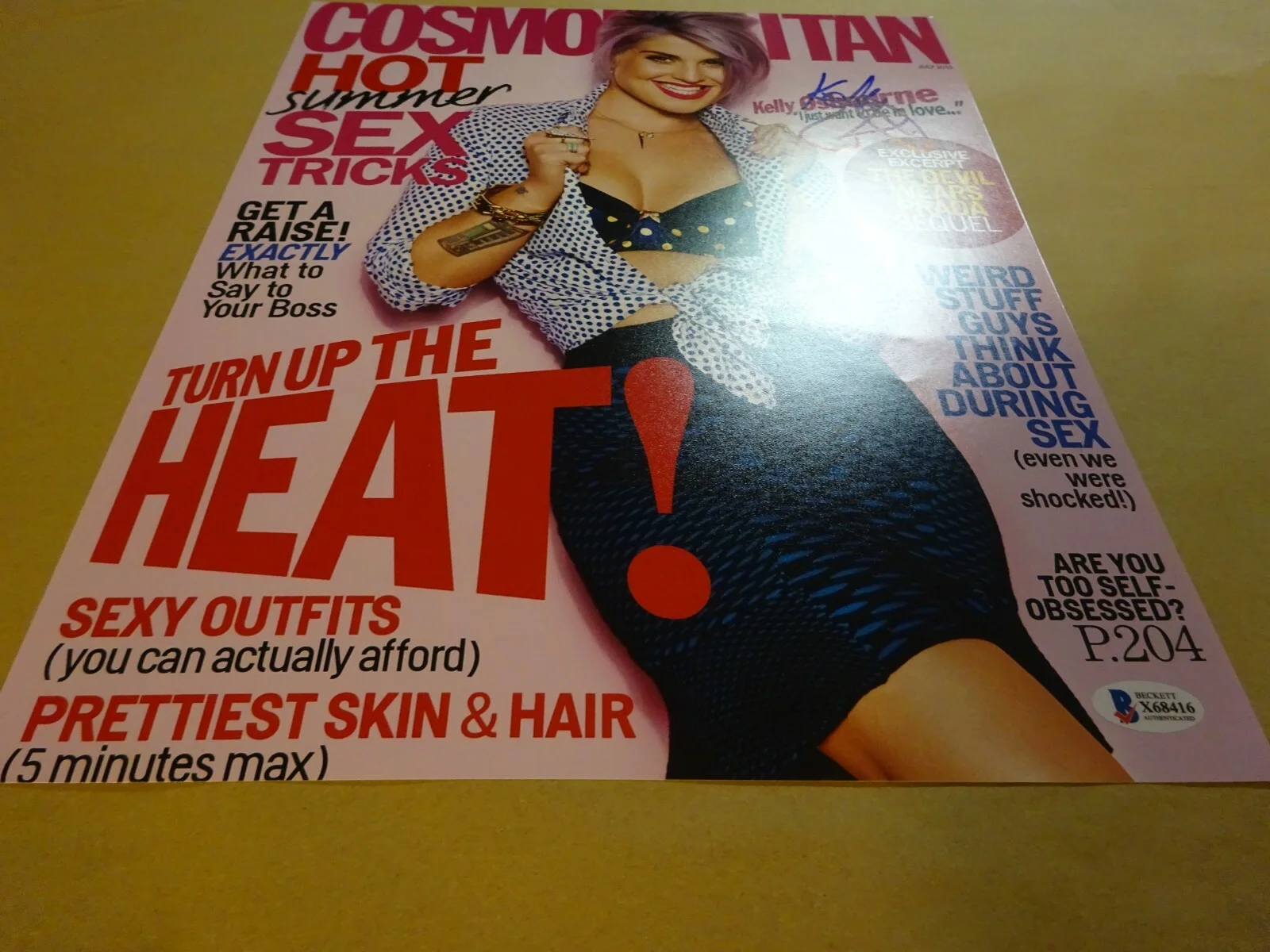 Kelly Osbourne — Signed KELLY OSBOURNE Autographed COSMOPOLITAN 11X14 Photo BECKETT COA BAS, image 4