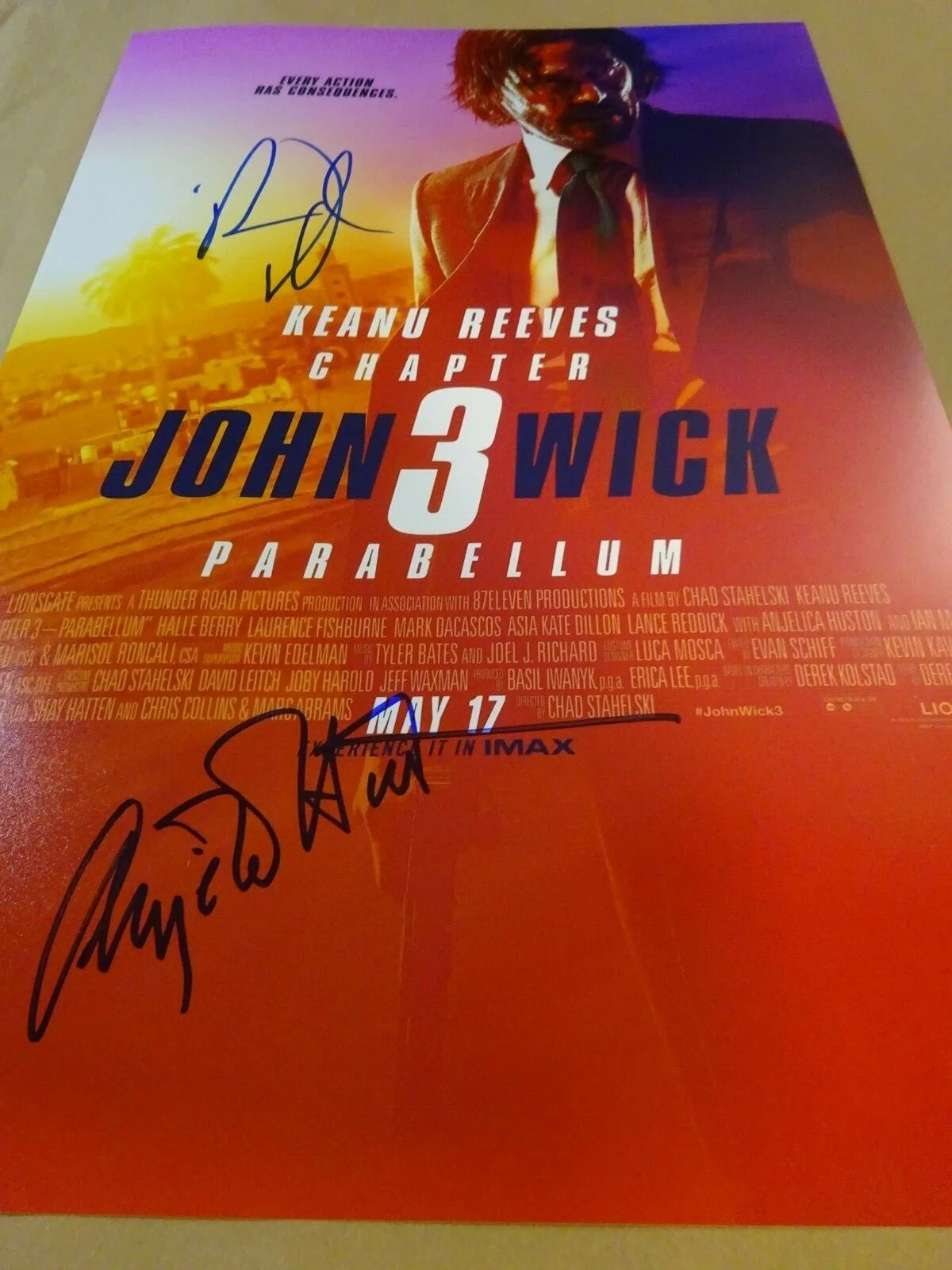 Anjelica Huston, Robin Lord Taylor — Signed ANJELICA HUSTON ROBIN LORD TAYLOR JOHN WICK 3 Photo 12x18 BECKETT BAS COA, изображение 5