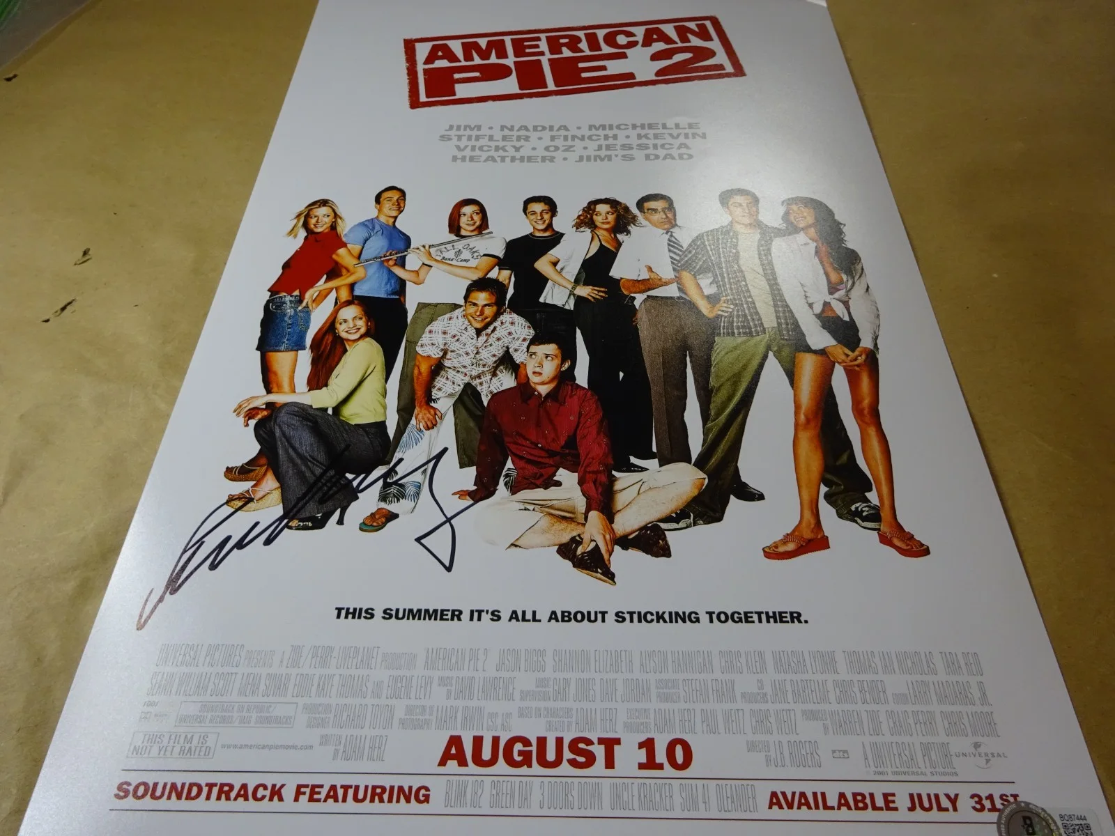 Eugene Levy — Signed Eugene Levy Autographed American Pie 2 11"x17" Photo Beckett BAS COA, изображение 2