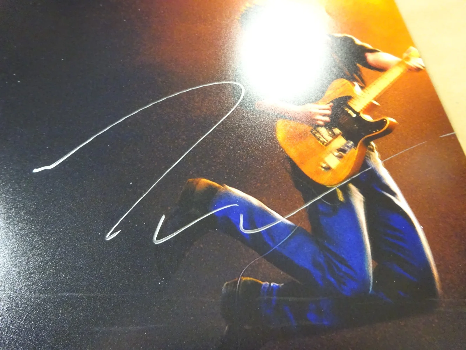 Jeremy Allen White — Signed Jeremy Allen White Autographed Springsteen 11"x17" Photo Beckett BAS COA, image 4