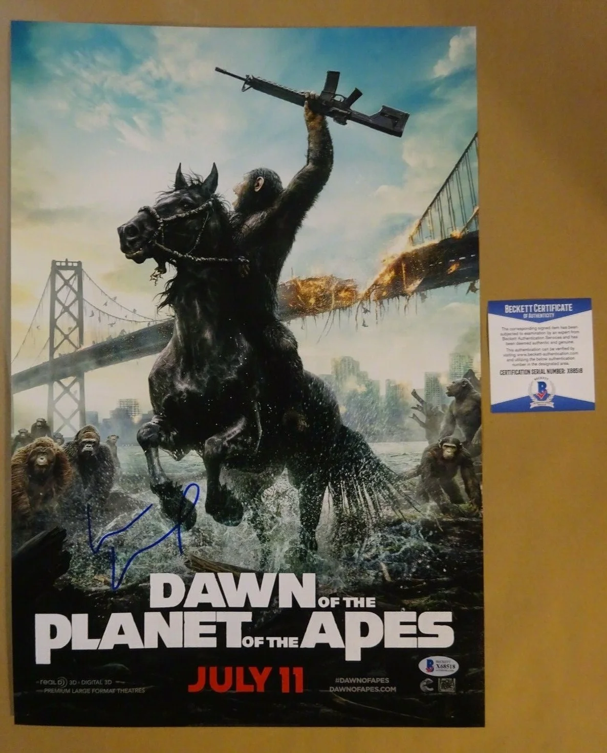 Keri Russell — Signed KERI RUSSELL - DAWN OF THE PLANET OF THE APES 12x18 Photo BECKETT BAS COA