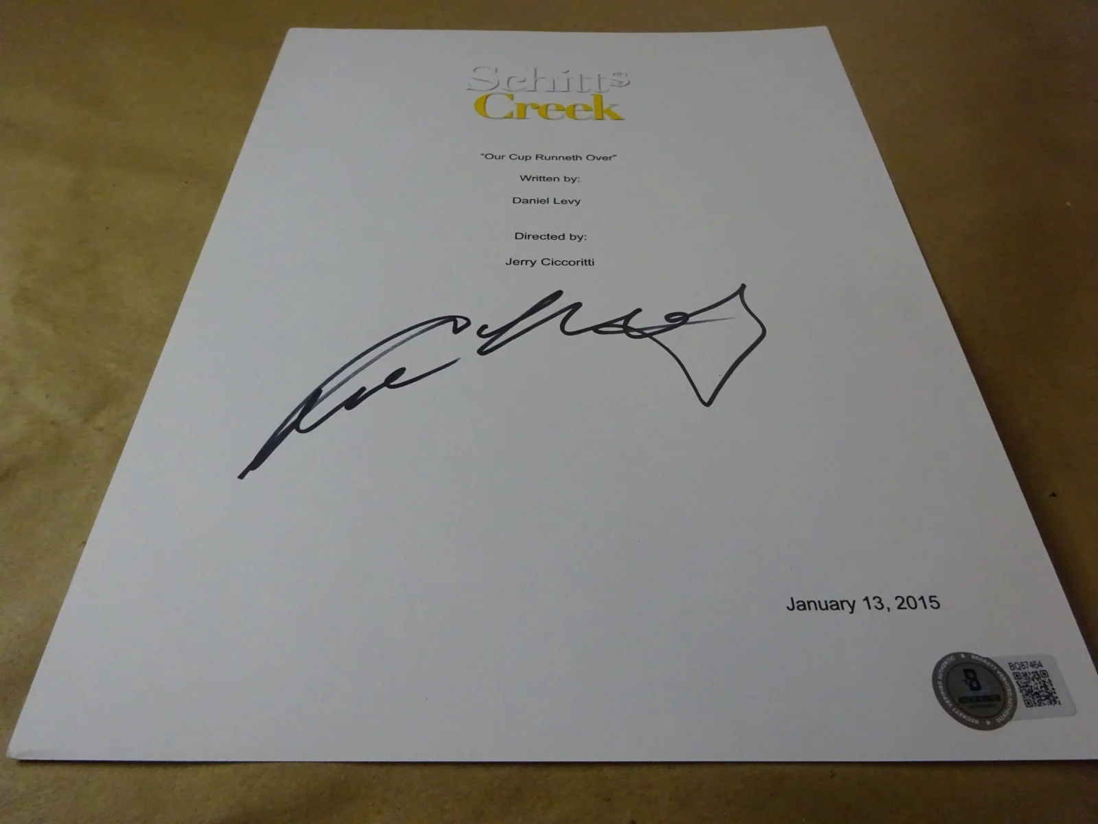 Eugene Levy — Autographed Eugeny Levy Signed Schitts Creek Script Cover Beckett BAS COA, image 2