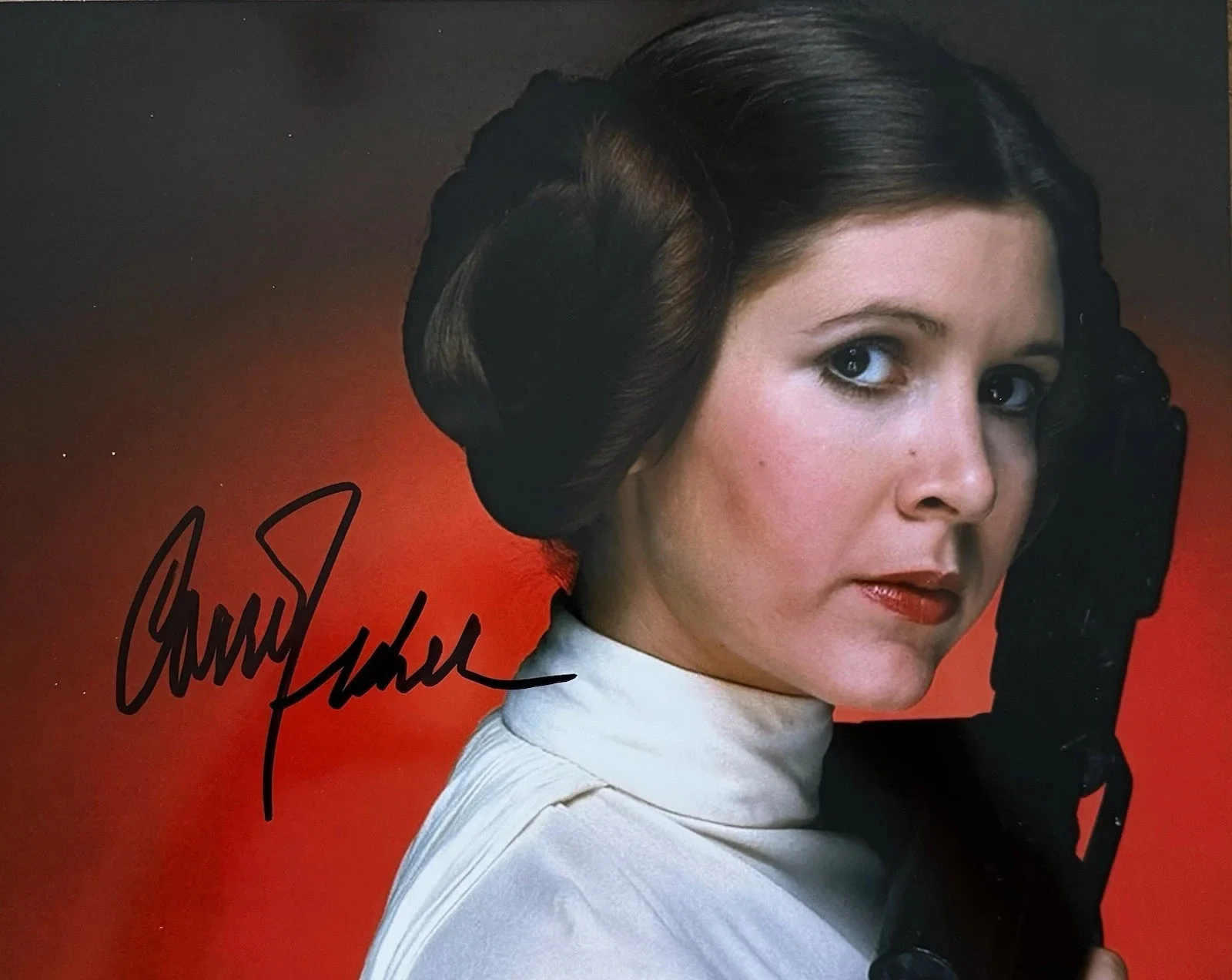 CARRIE FISHER — STAR WARS CARRIE FISHER 8.5X11 SIGNED PHOTO PRINCESS LEIA AUTOGRAPH POSTER
