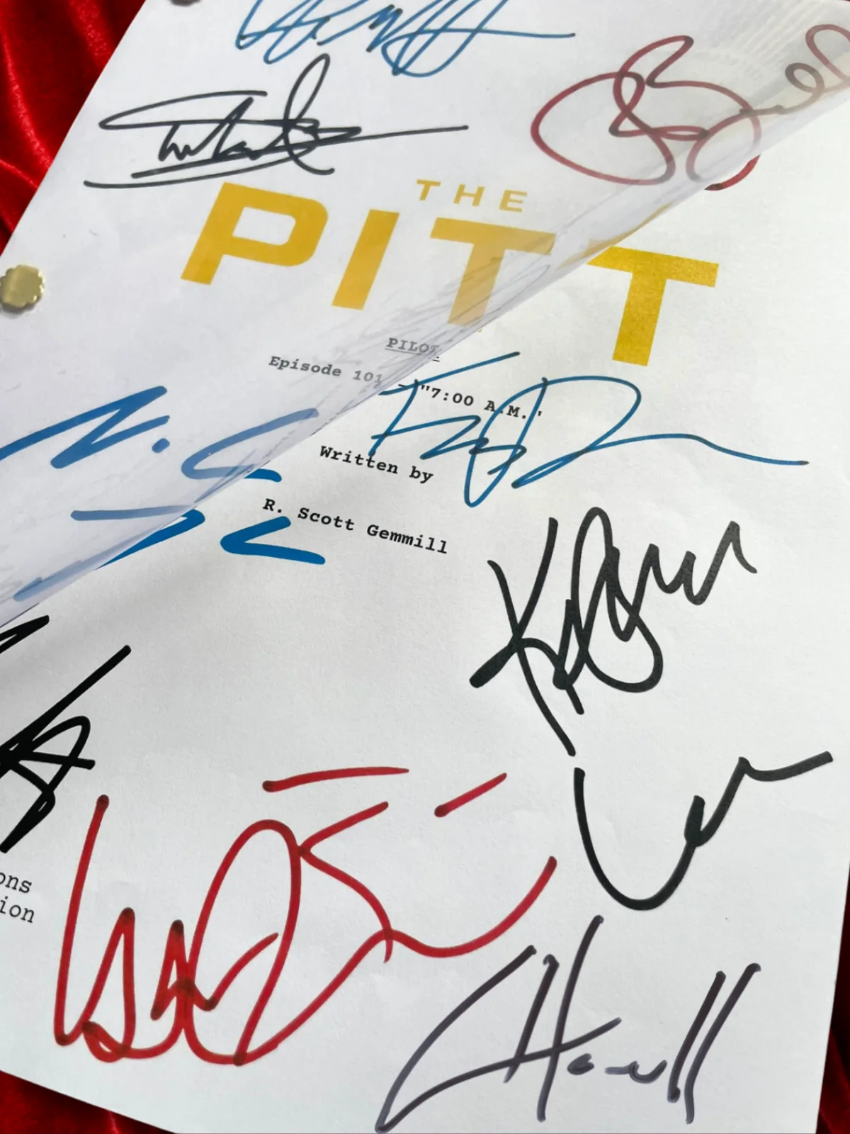 The Pitt TV Show Signed Pilot TV Script inc Noah Wyle & Cast Autographs Reprint, изображение 4