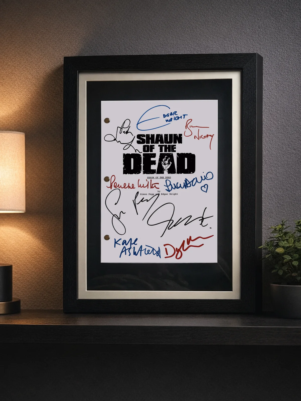 Shaun of the Dead, Signed Movie Script & Cast Autographs Ltd Edition Reprint, image 4