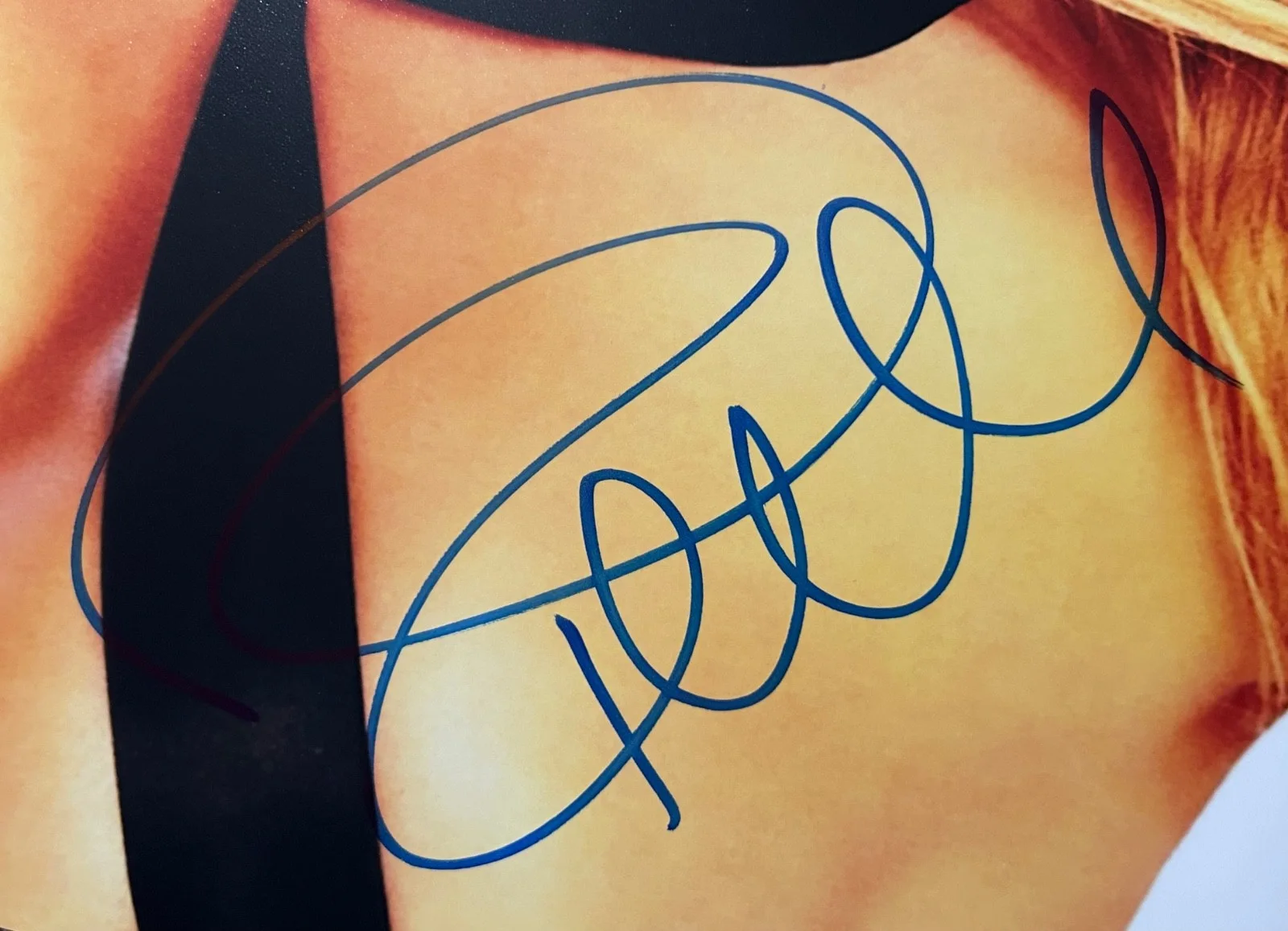 Pamela Anderson — BAS BECKETT PAMELA ANDERSON AUTOGRAPHED 11x14 PHOTO SIGNED AUTO ACTRESS MODEL, image 3