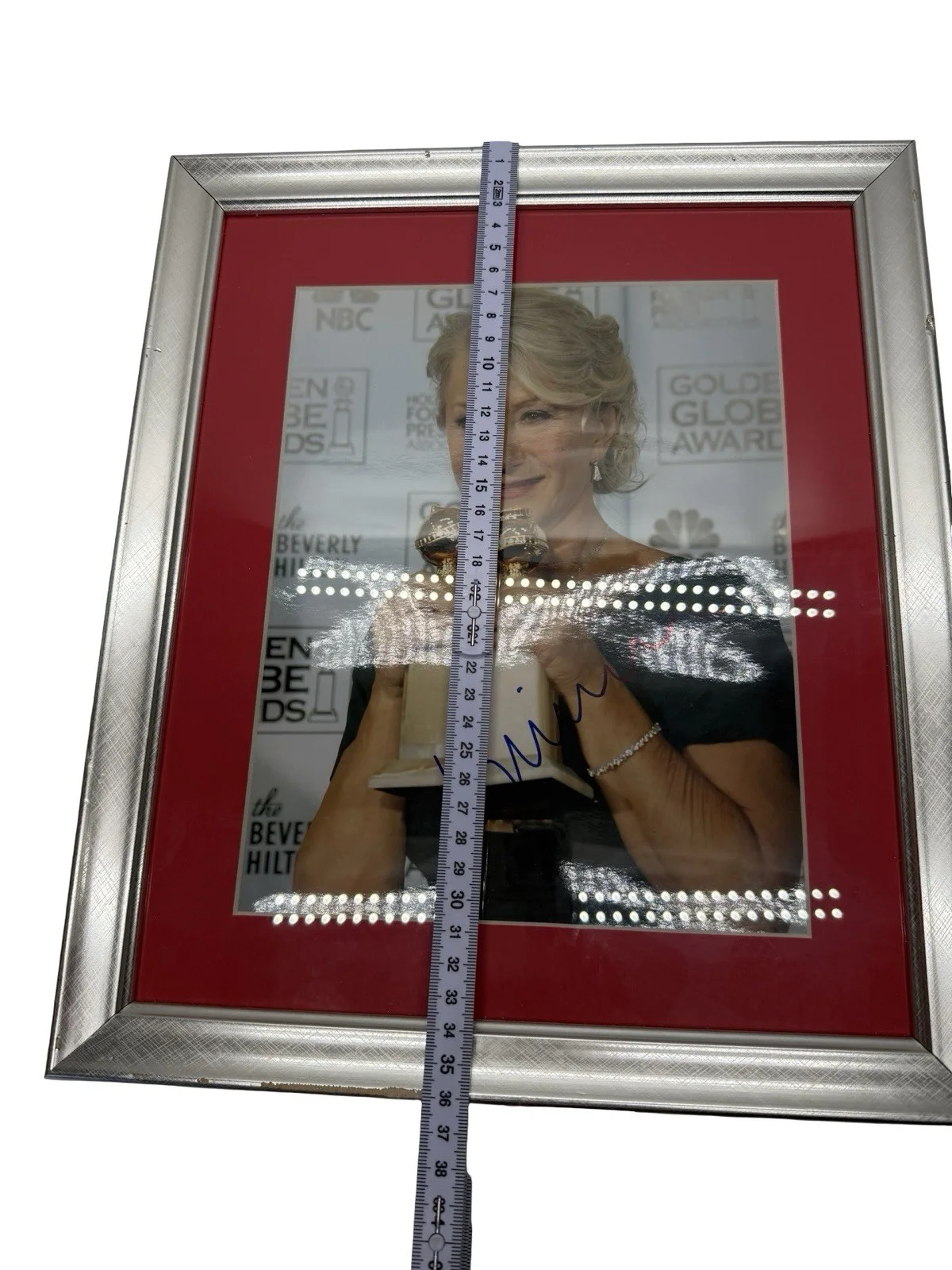 Helen Mirren signed Framed Autograph, image 5
