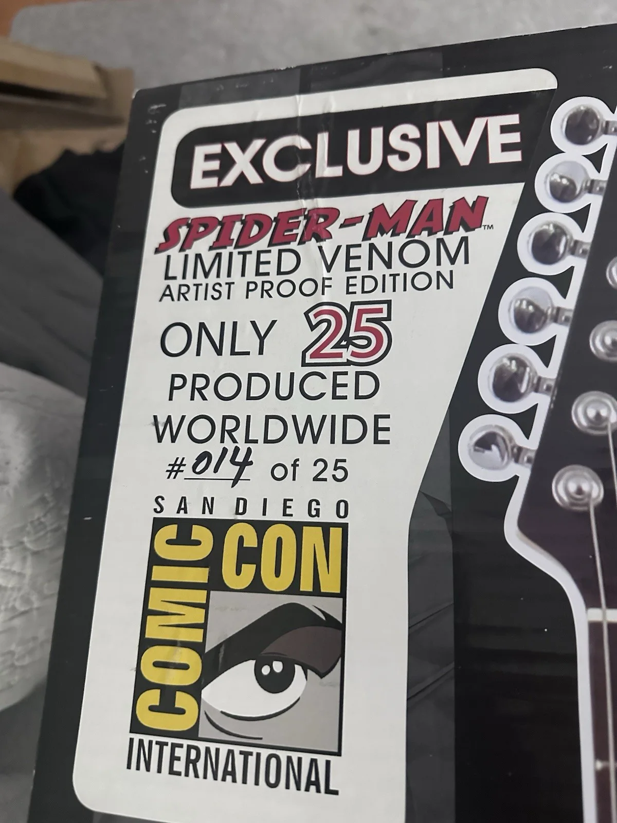 Peavey Rockmaster Marvel Spider-Man Venom Limited Artist Proof Electric Guitar …, изображение 3