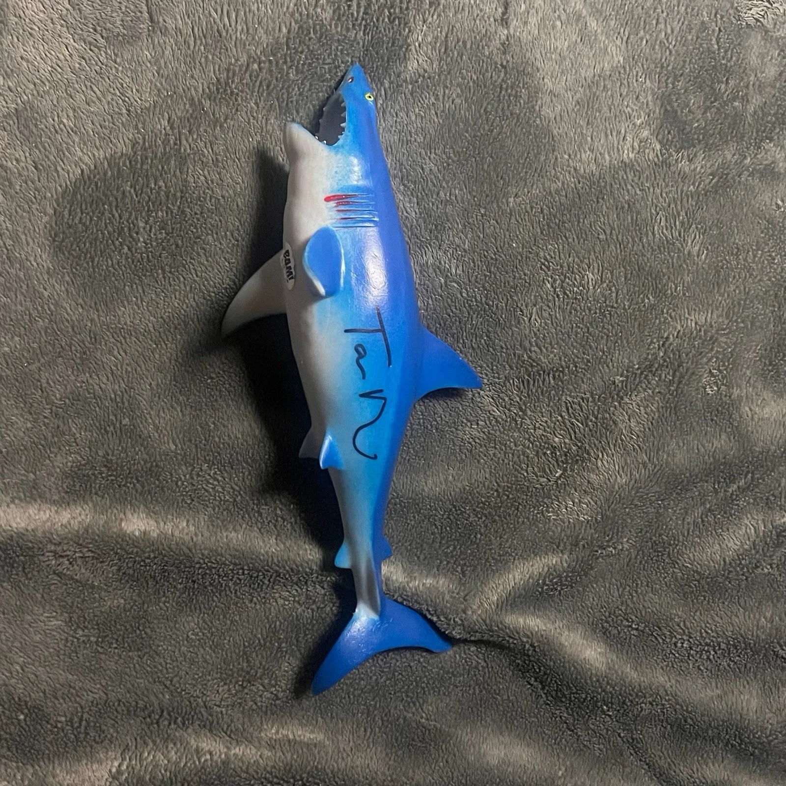 Tara Reid — Bam Box Sharknado 10" Shark Figure Signed By Tara Reid Autograph