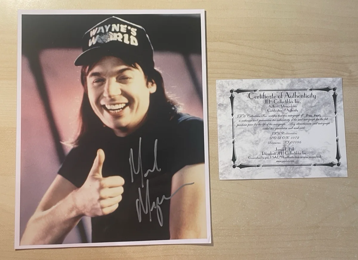 Mike Myers — Autograph - Mike Myers 8x10 Photo Wayne's World (Certificate of Authenticity), image 2