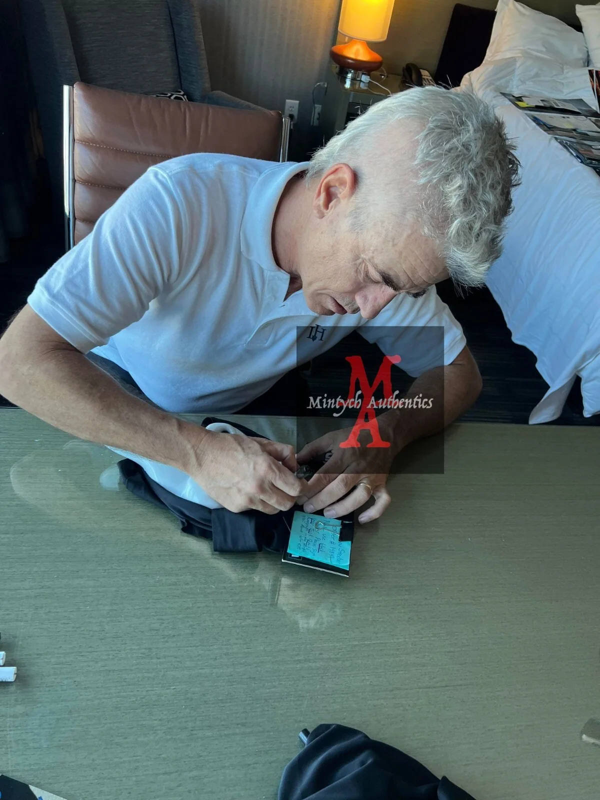 Dermot Mulroney — Dermot Mulroney autographed signed 11x14 photo Scream Detective Bailey Beckett, изображение 2