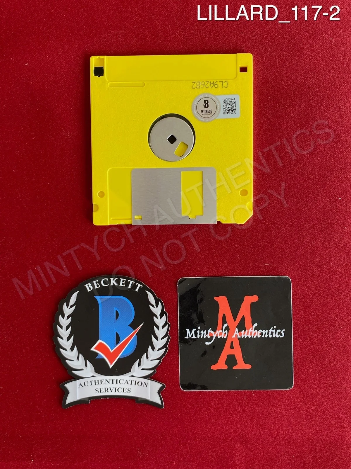 Matthew Lillard — Matthew Lillard autographed signed Hackers 3.5" vintage floppy disk Beckett COA, image 2