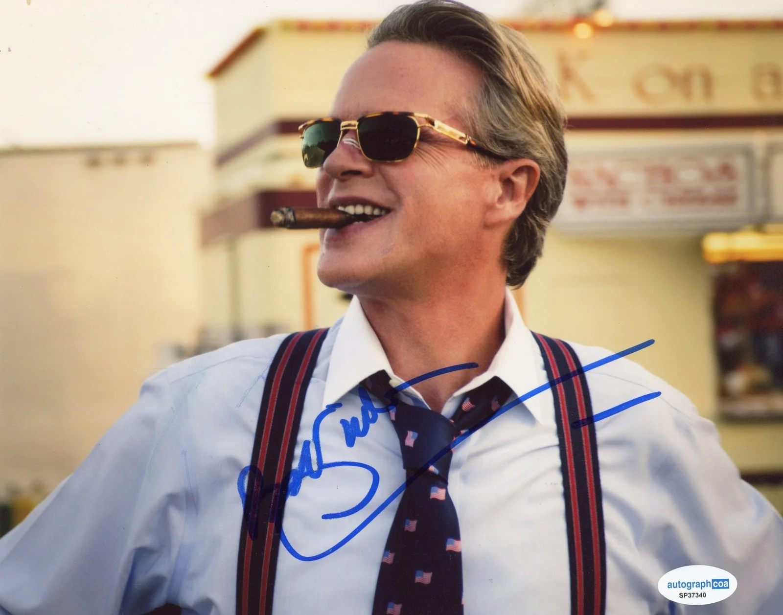 Cary Elwes — Cary Elwes "Stranger Things" AUTOGRAPH Signed 'Larry Kline' 8x10 Photo ACOA, image 2