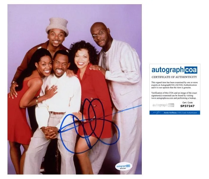 Tisha Campbell — Tisha Campbell "Martin" AUTOGRAPH Signed 'Gina Waters-Payne' 8x10 Photo ACOA