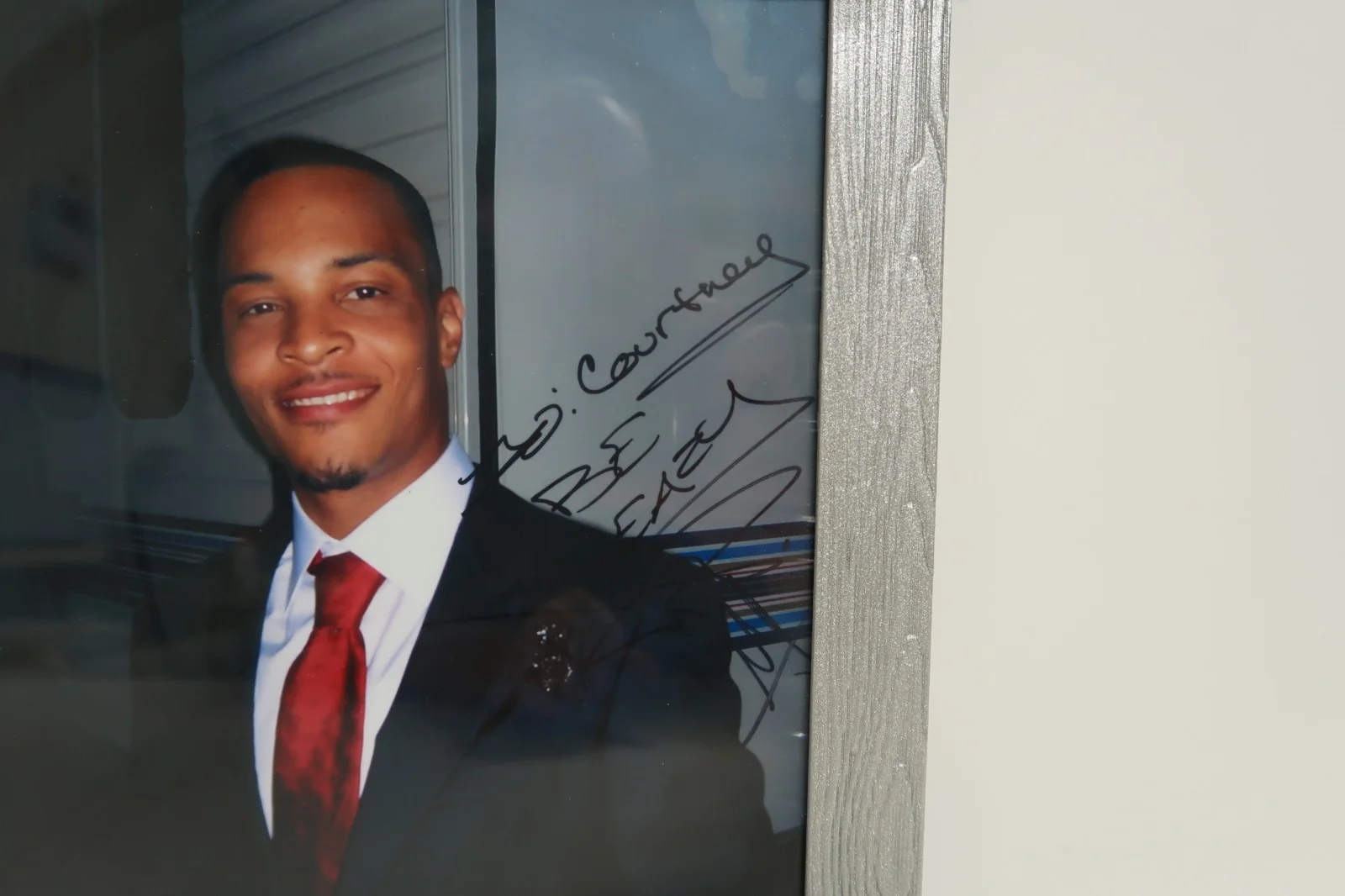 Rapper T.I. Clifford Joseph Harris Jr. Autograph Signed & Framed Photo Hip Hop, изображение 2