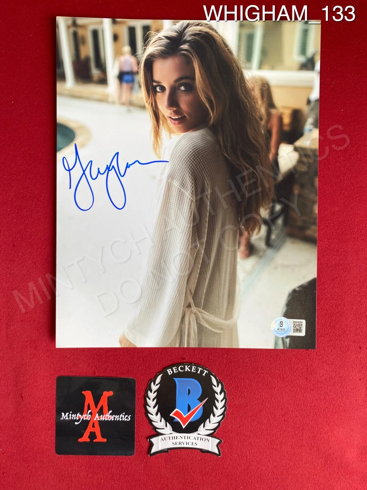 Giorgia Whigham — Giorgia Whigham autographed signed 8x10 photo model pose Beckett COA