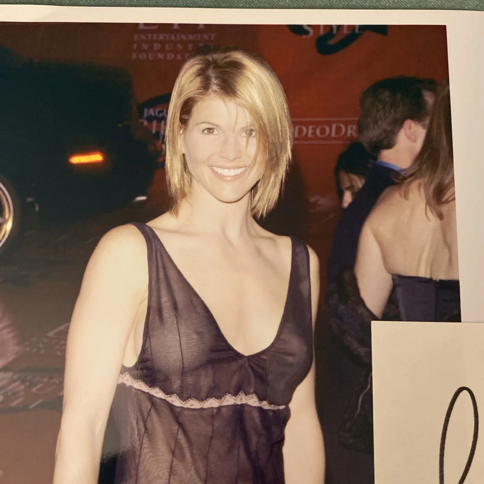Lori Loughlin — Lori Loughlin "Full House" Signed Autographed Card and 8x10 Photo Sexy, изображение 2