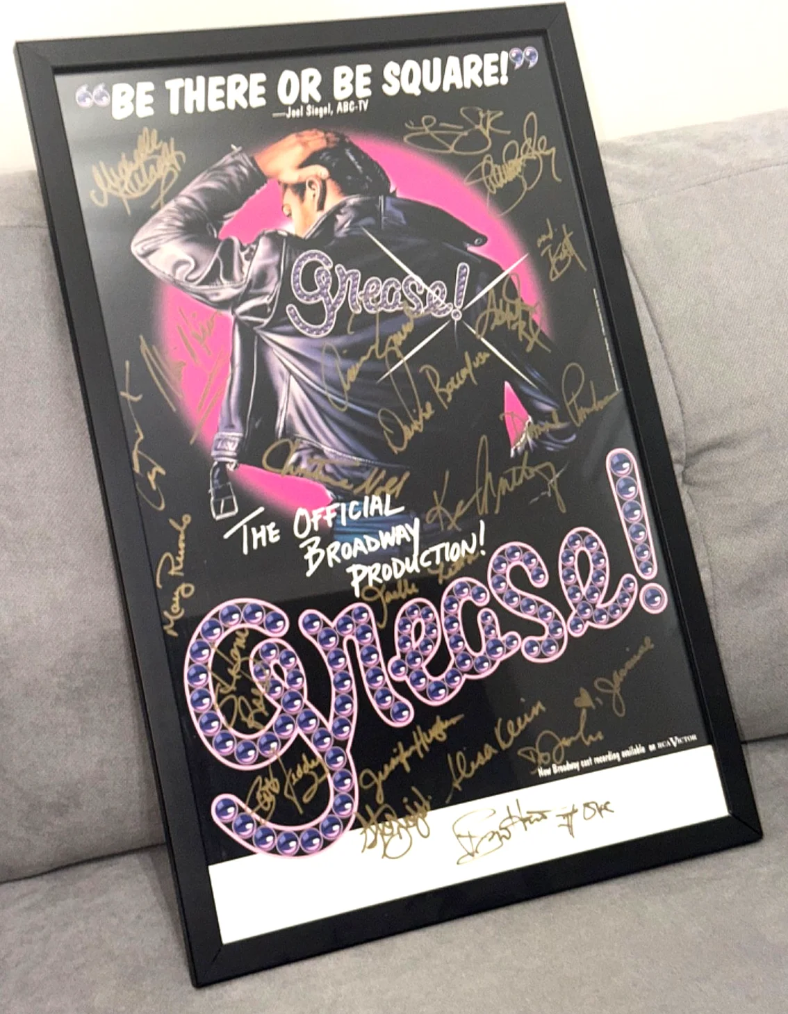 Cast Members — Reduced After Mothers-Day SALE !! 1994 Grease Cast 22 Autographed Lobby Poster, изображение 3