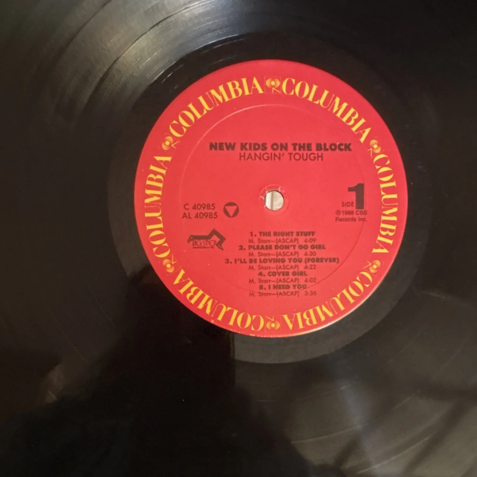 New Kids On The Block Hangin' Tough Autographed Vinyl Record Columbia C40985, изображение 3