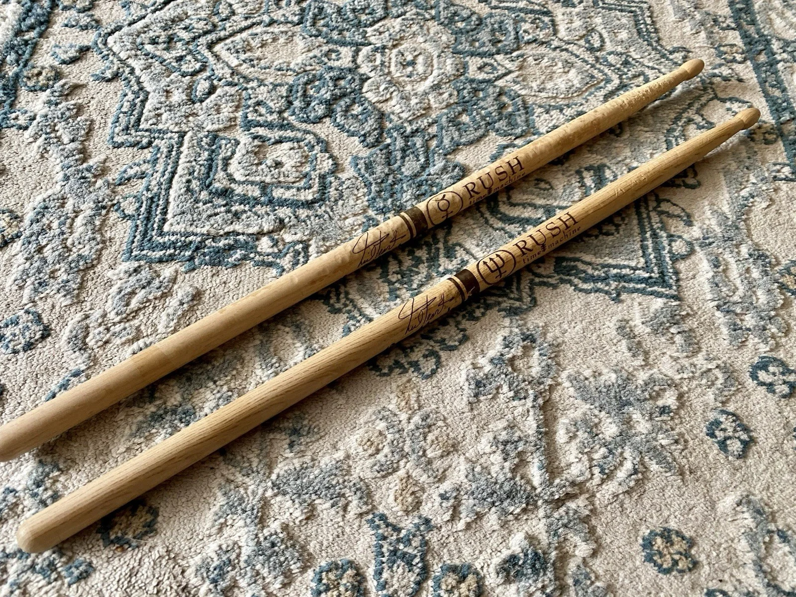 Neil Peart Rush Time Machine Tour Pro-Mark 747 USED (((NP))) Drum Sticks!!!!!!, изображение 5
