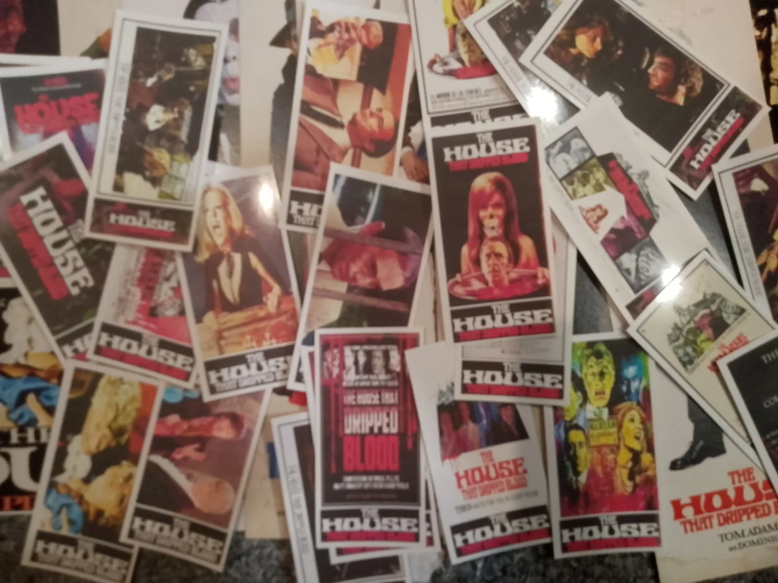 The House That Dipped Blood. 14 Lobby Cards, 40 Mini Cards & 12 Amiucs Col Cards, изображение 5