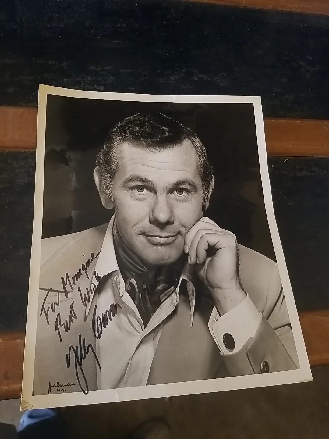 Johnnny Carson — Johnny Carson Autographed 8x10 B&W Photo TV Star Talk Show Host, image 5