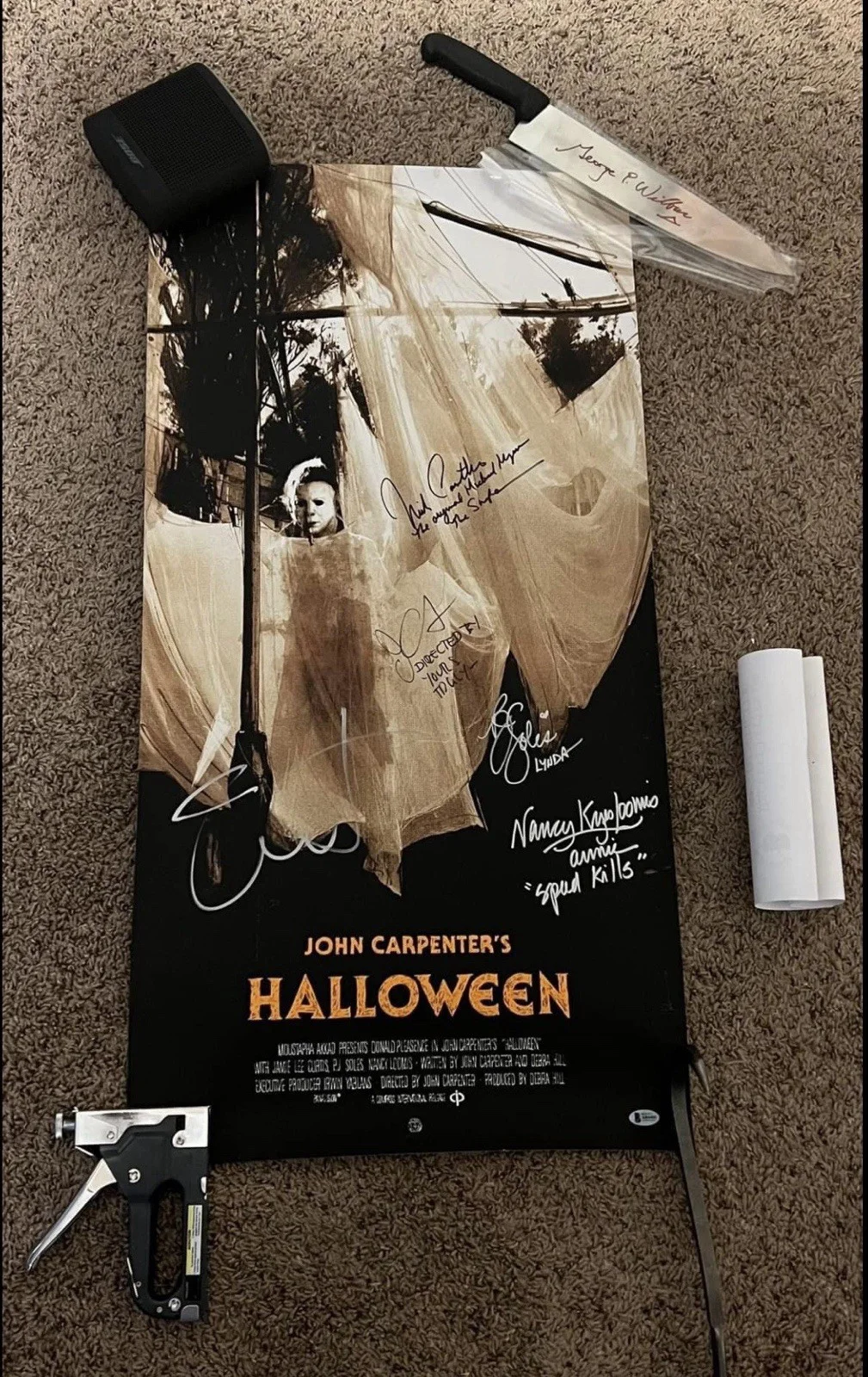 Jamie Lee Curtis, John Carpenter — JAMIE LEE CURTIS JOHN CARPENTER AUTOGRAPH HALLOWEEN MONDO POSTER SIGNED BAS