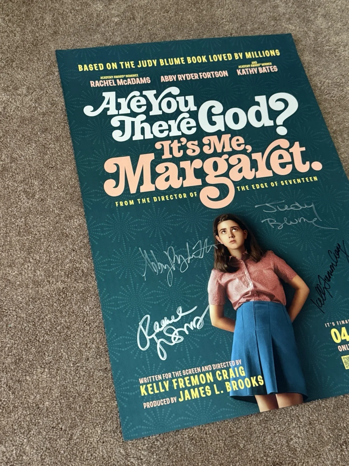 Rachel McAdams, Abby Ryder Fortson, Judy Blume — Are You There God It’s Me Margaret Cast Signed 13.5x20 Poster McAdams, изображение 4