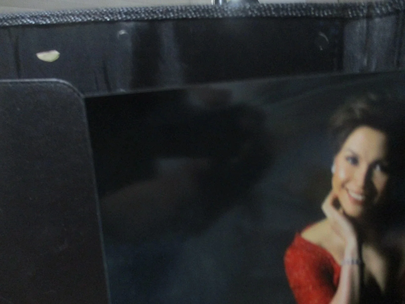 LEA SALONGA — LEA SALONGA AUTHENTIC AUTOGRAPHED/SIGNED 8X10 PHOTO (MULAN) (BROADWAY LEGEND), image 5