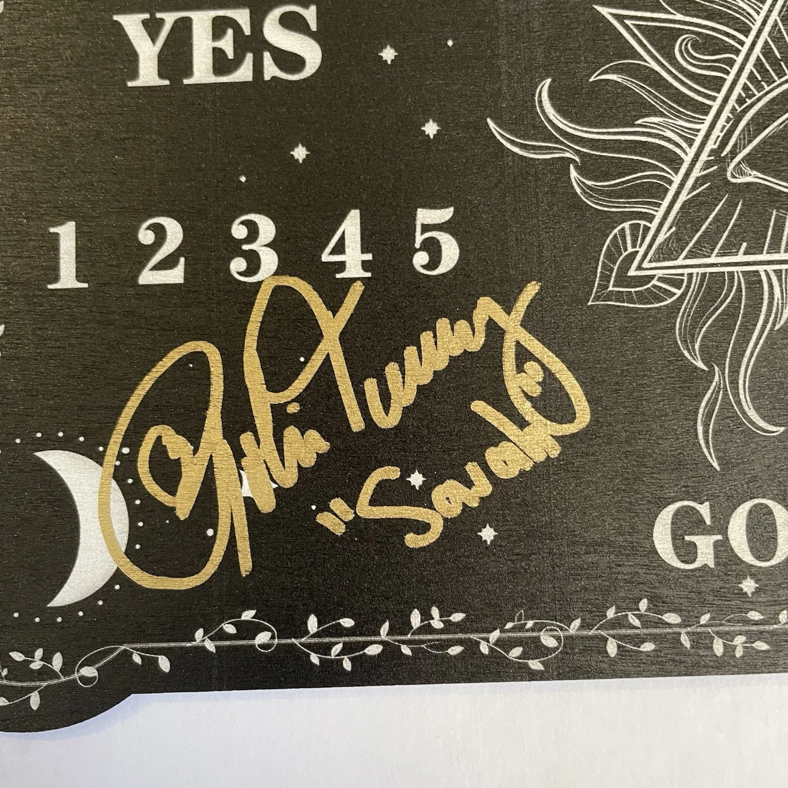 Robin Tunney — Robin Tunney autographed signed Sarah The Craft Ouija Board Sign Prop Beckett, изображение 2