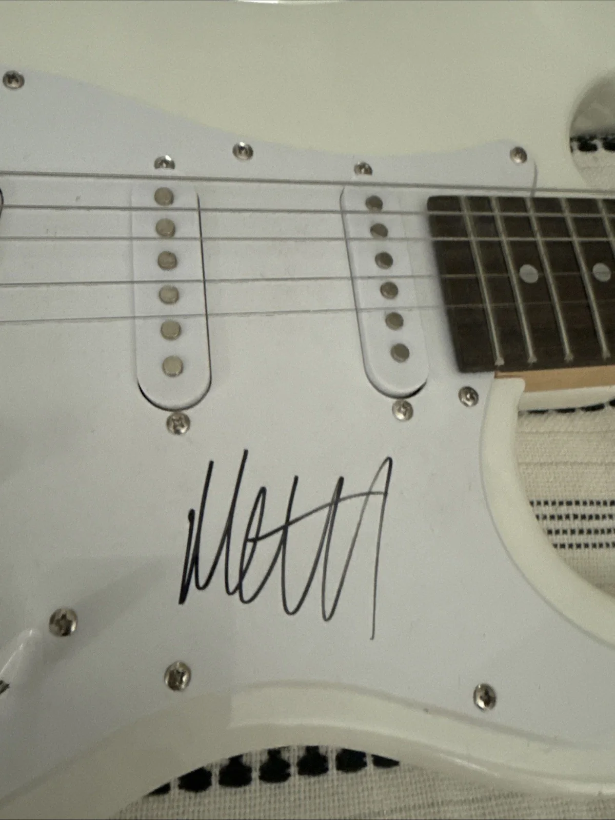Matty Healy Signed Electric Guitar COA, image 2