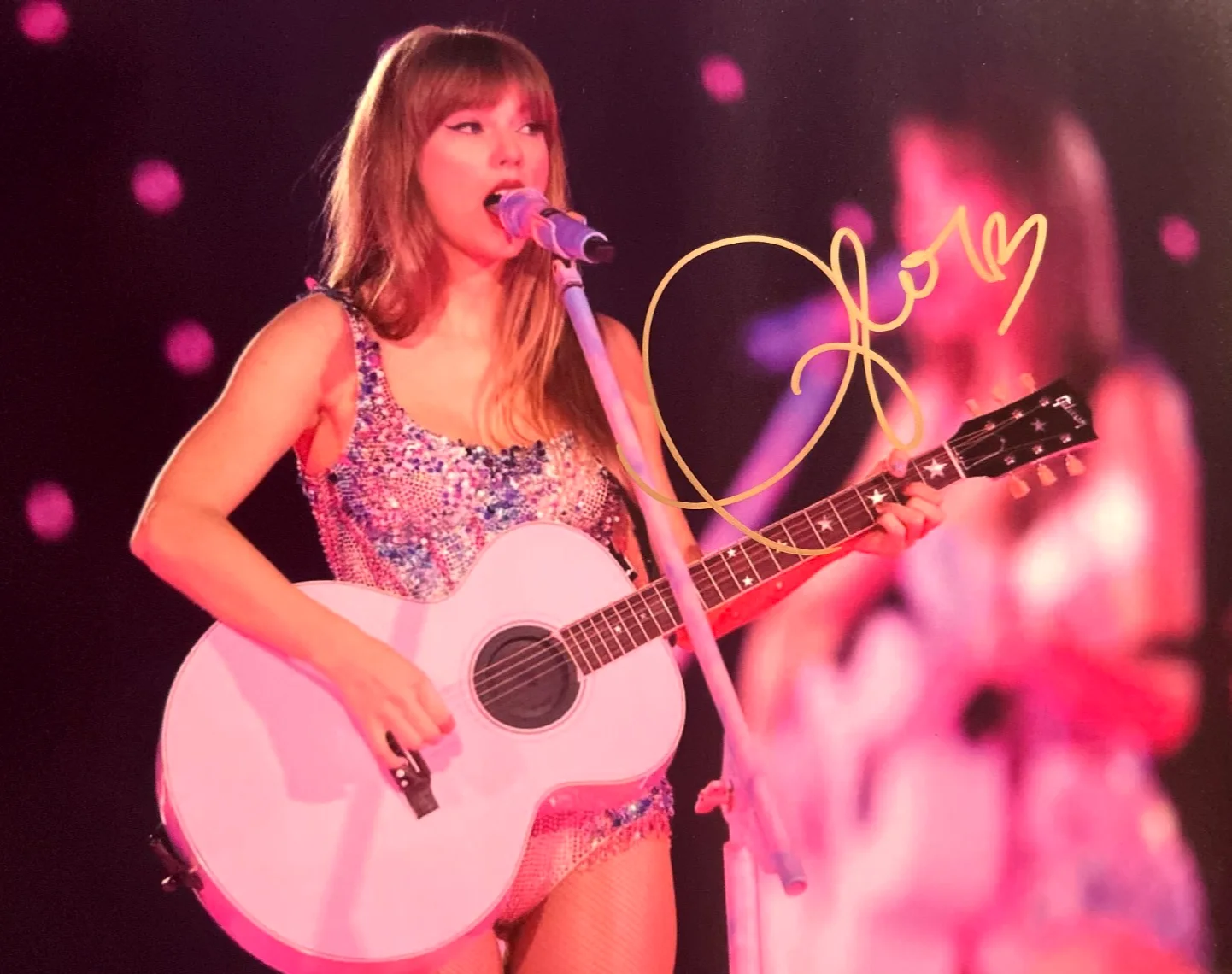 TAYLOR SWIFT Hand Signed 8x10 inch Original Autograph Authentic w/COA, image 3